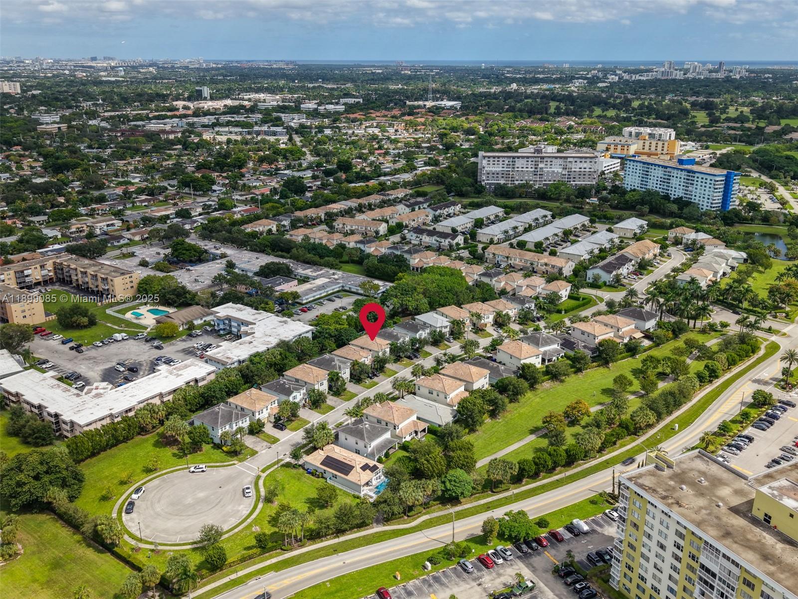 See details 4325 3 / 3 2423 sq. ft. $ 2025-10-20 0 Photo