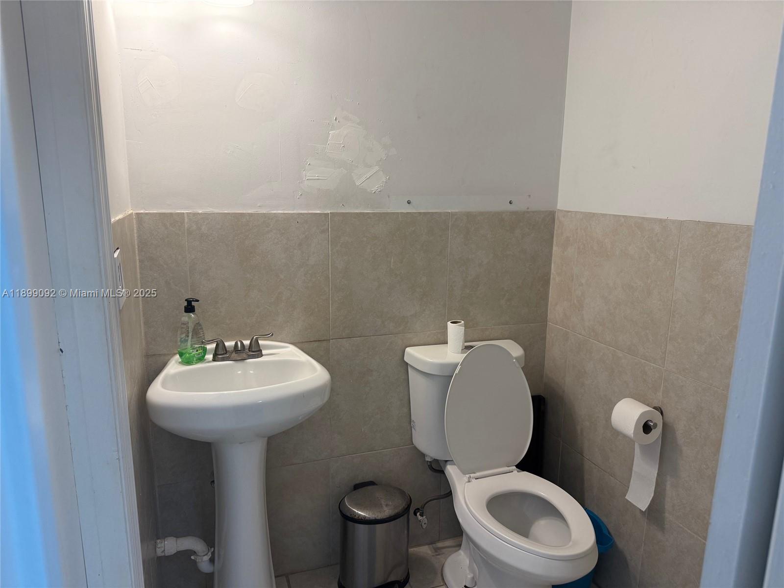 Подробнее 38  /   кв.футов $ 2025-10-20 0 Фото