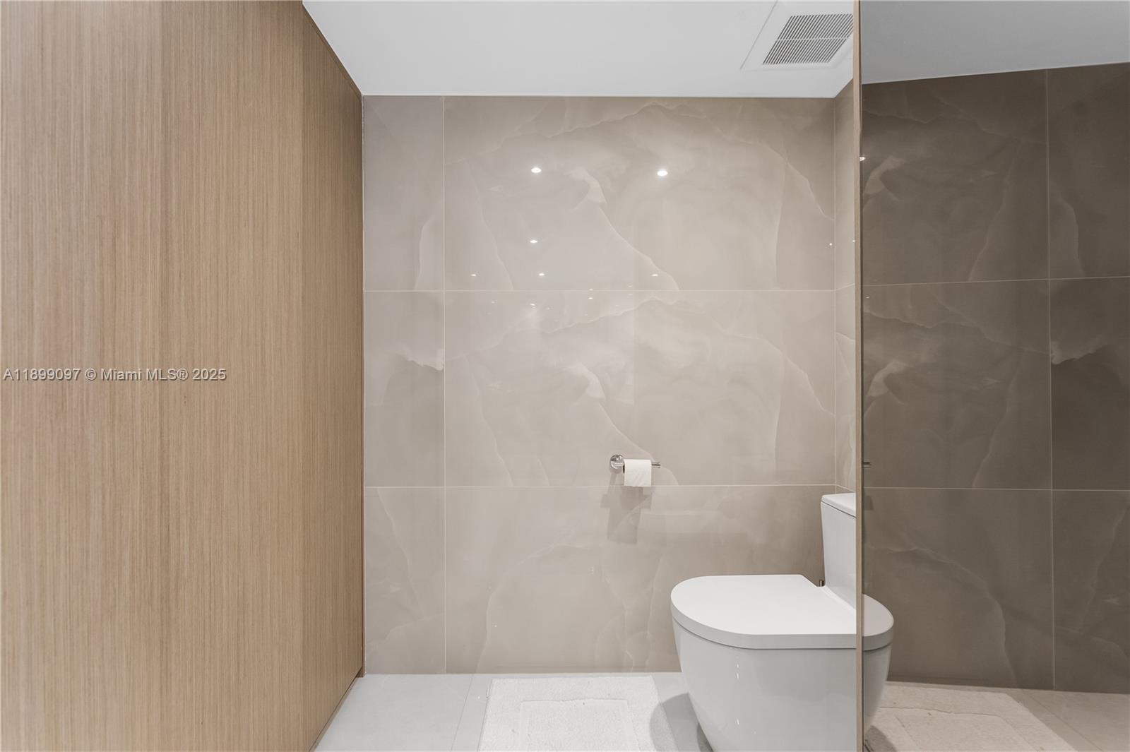 Photo of 20191 Country Club Dr  #1603, Aventura, Florida, 33180 -