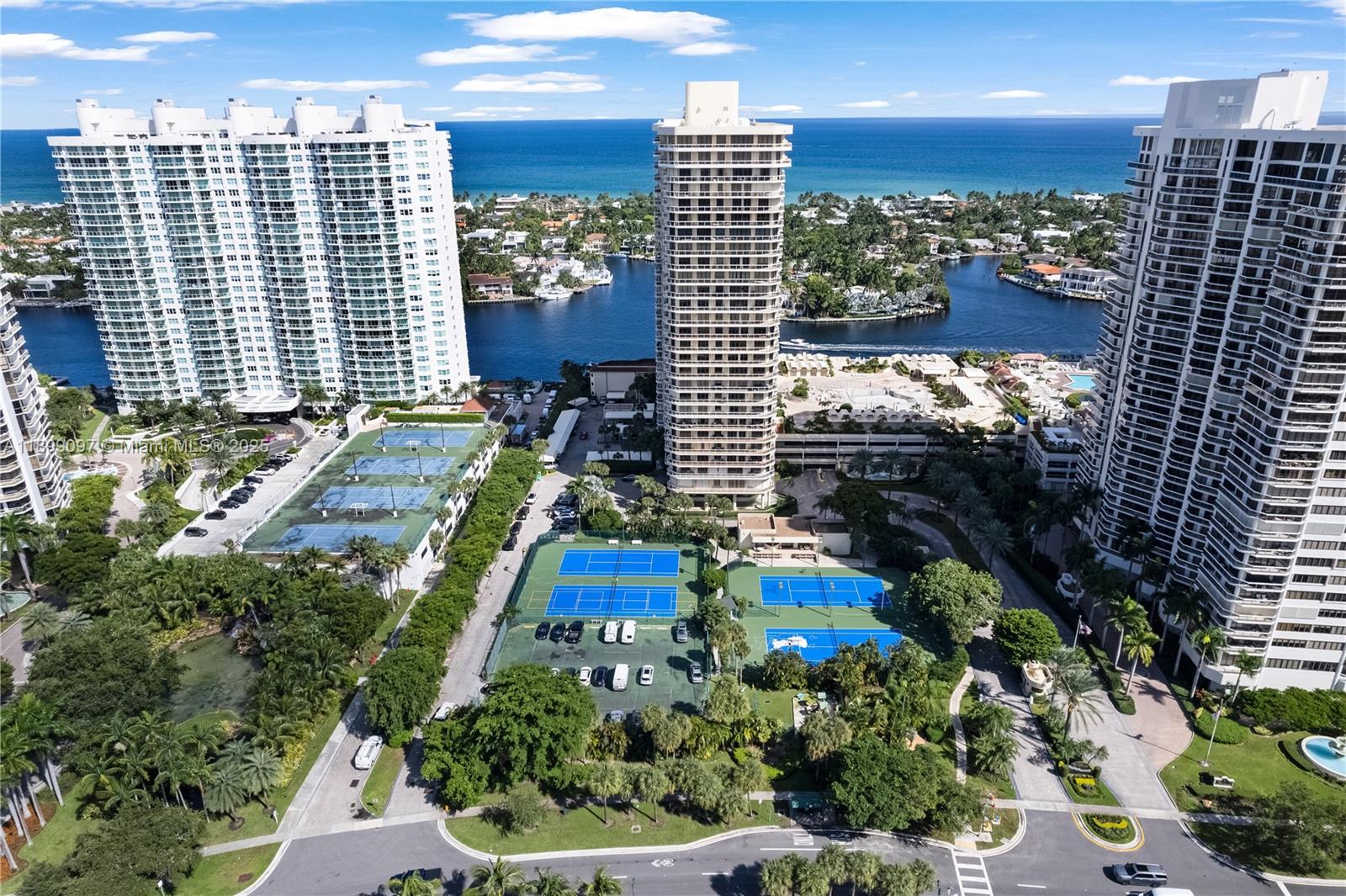 Photo of 20191 Country Club Dr  #1603, Aventura, Florida, 33180 -