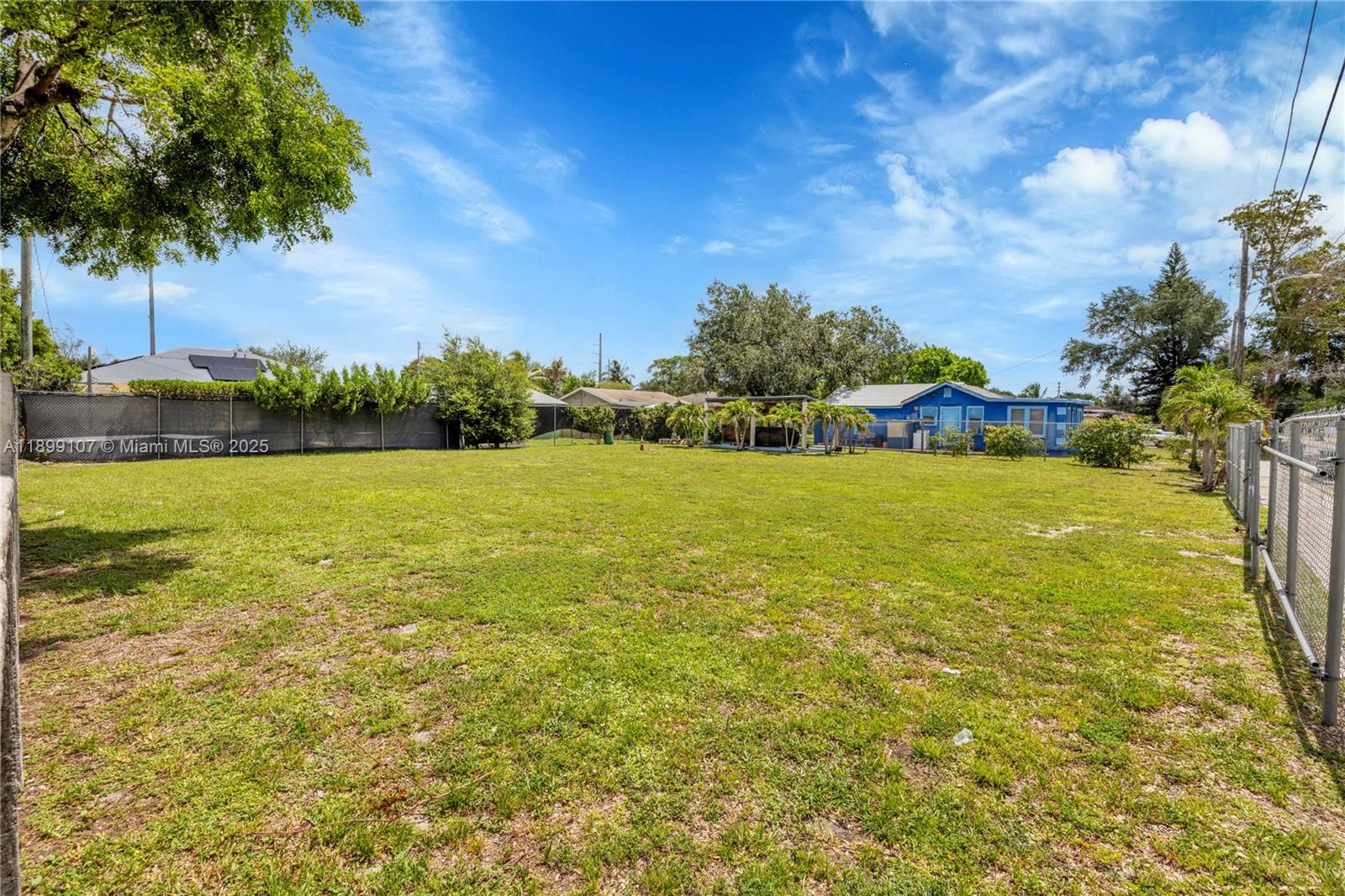 See details   /   sq. ft. $ 2025-10-20 0 Photo