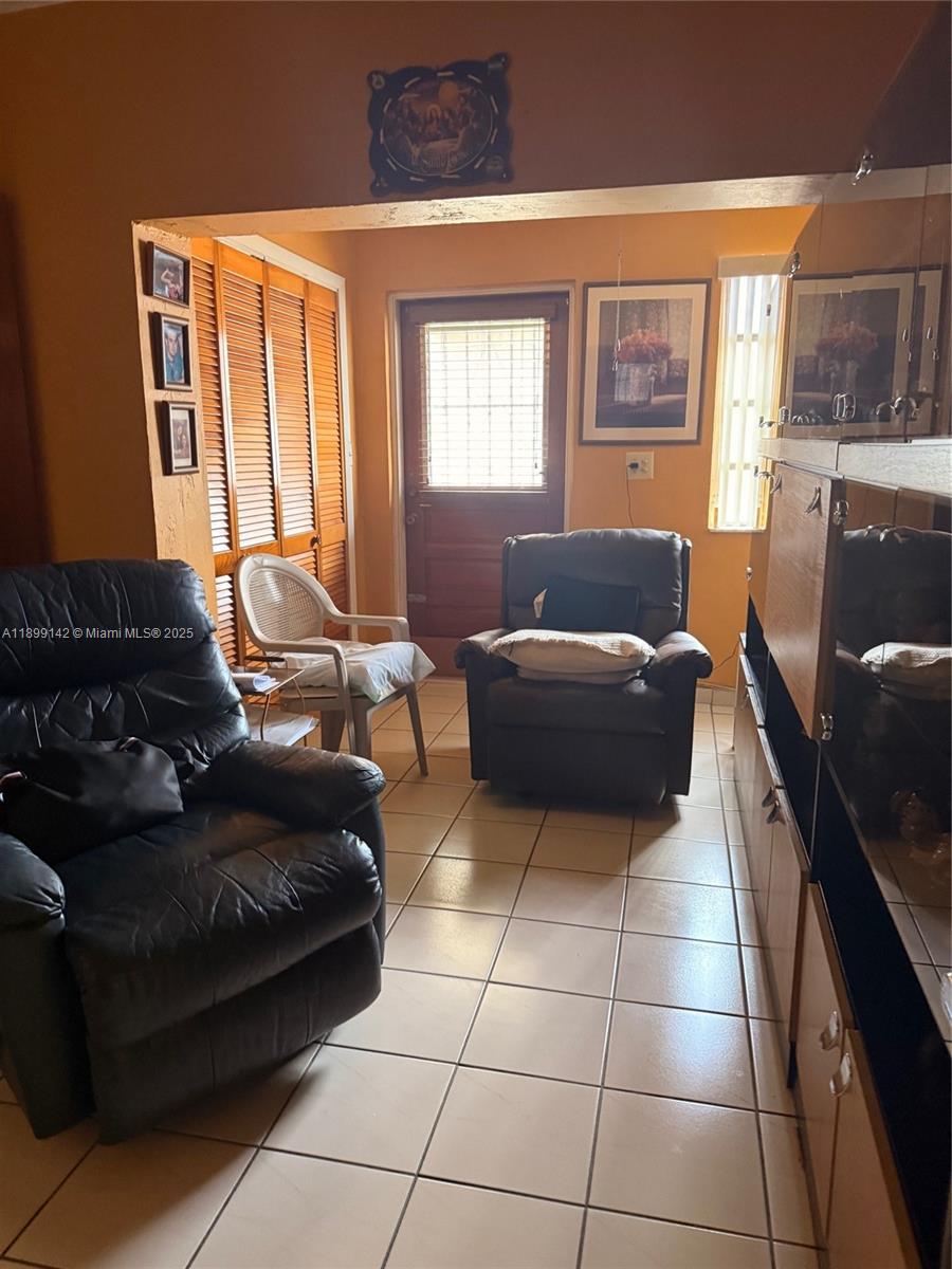   /  2364 sq. ft. $ 2025-10-20 0 Photo