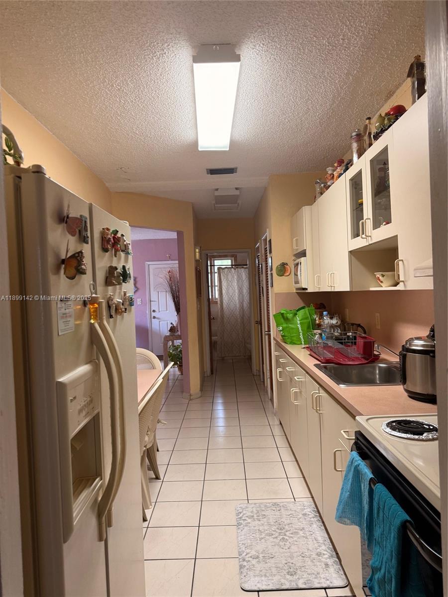   /  2364 sq. ft. $ 2025-10-20 0 Photo