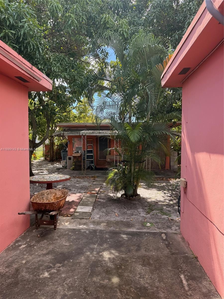   /  2364 sq. ft. $ 2025-10-20 0 Photo