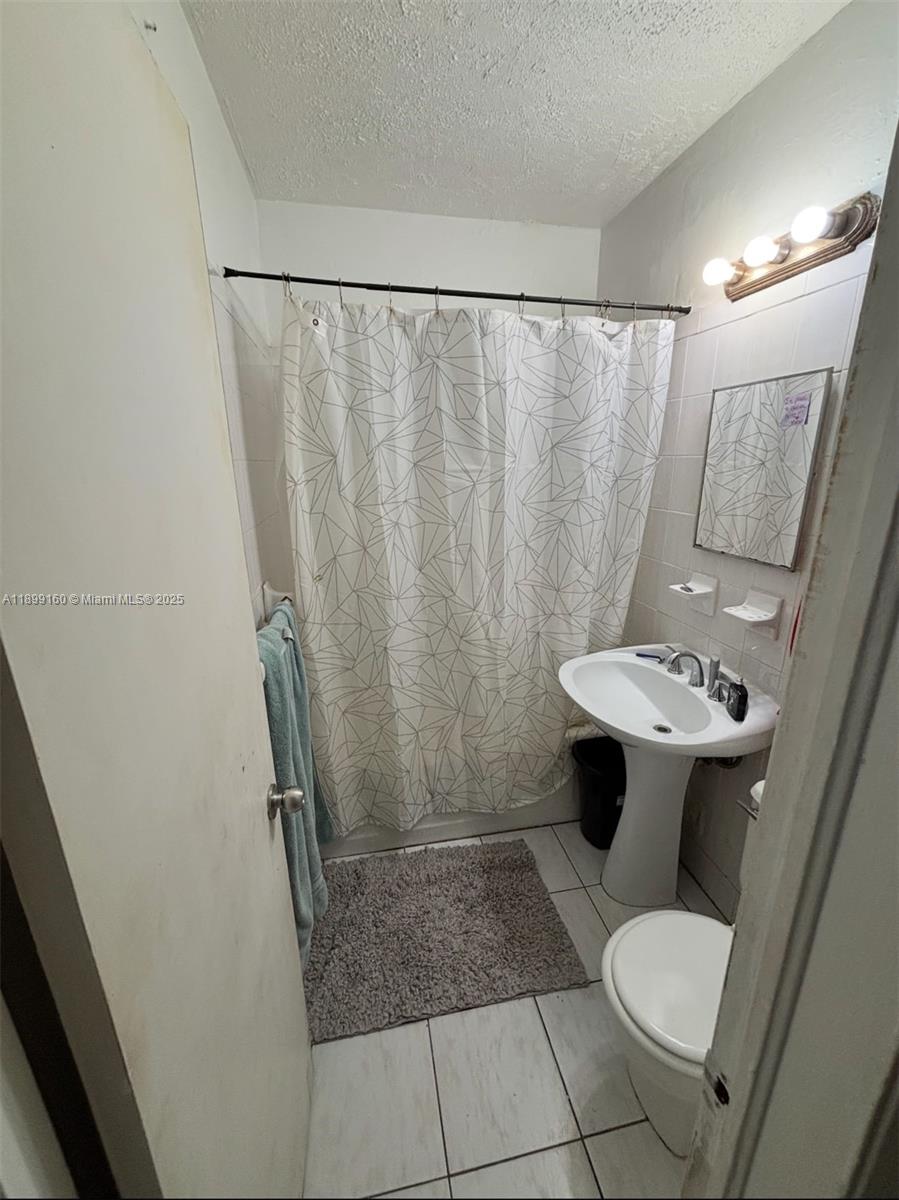   /  2812 sq. ft. $ 2025-10-20 0 Photo