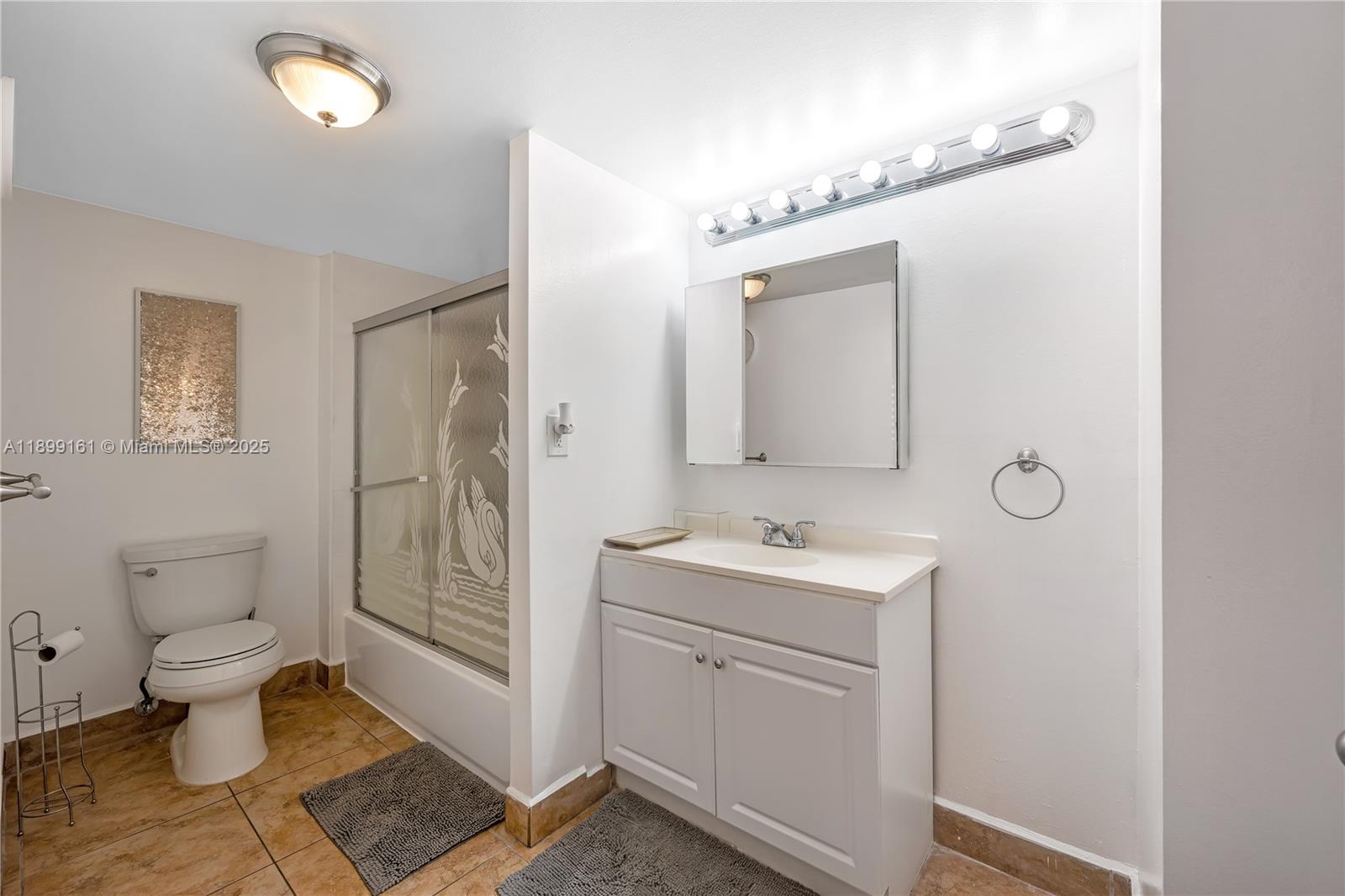 See details 511 2 / 2 1240 sq. ft. $ 2025-10-20 0 Photo