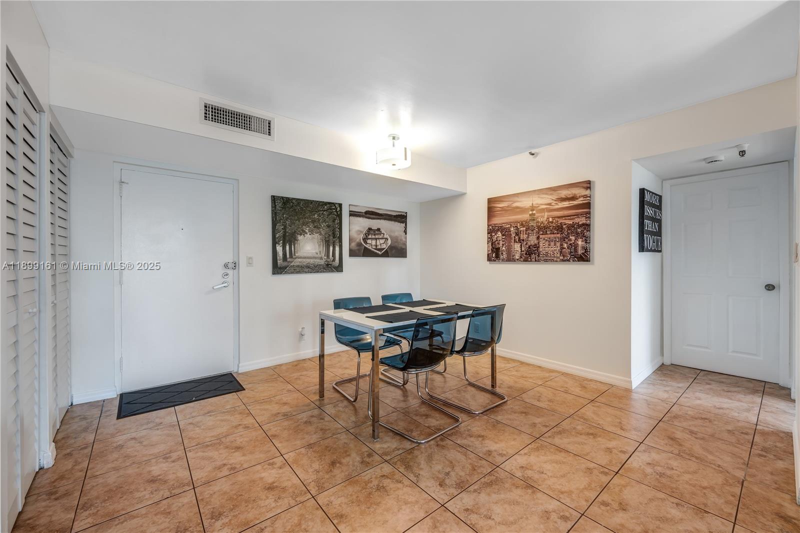 See details 511 2 / 2 1240 sq. ft. $ 2025-10-20 0 Photo