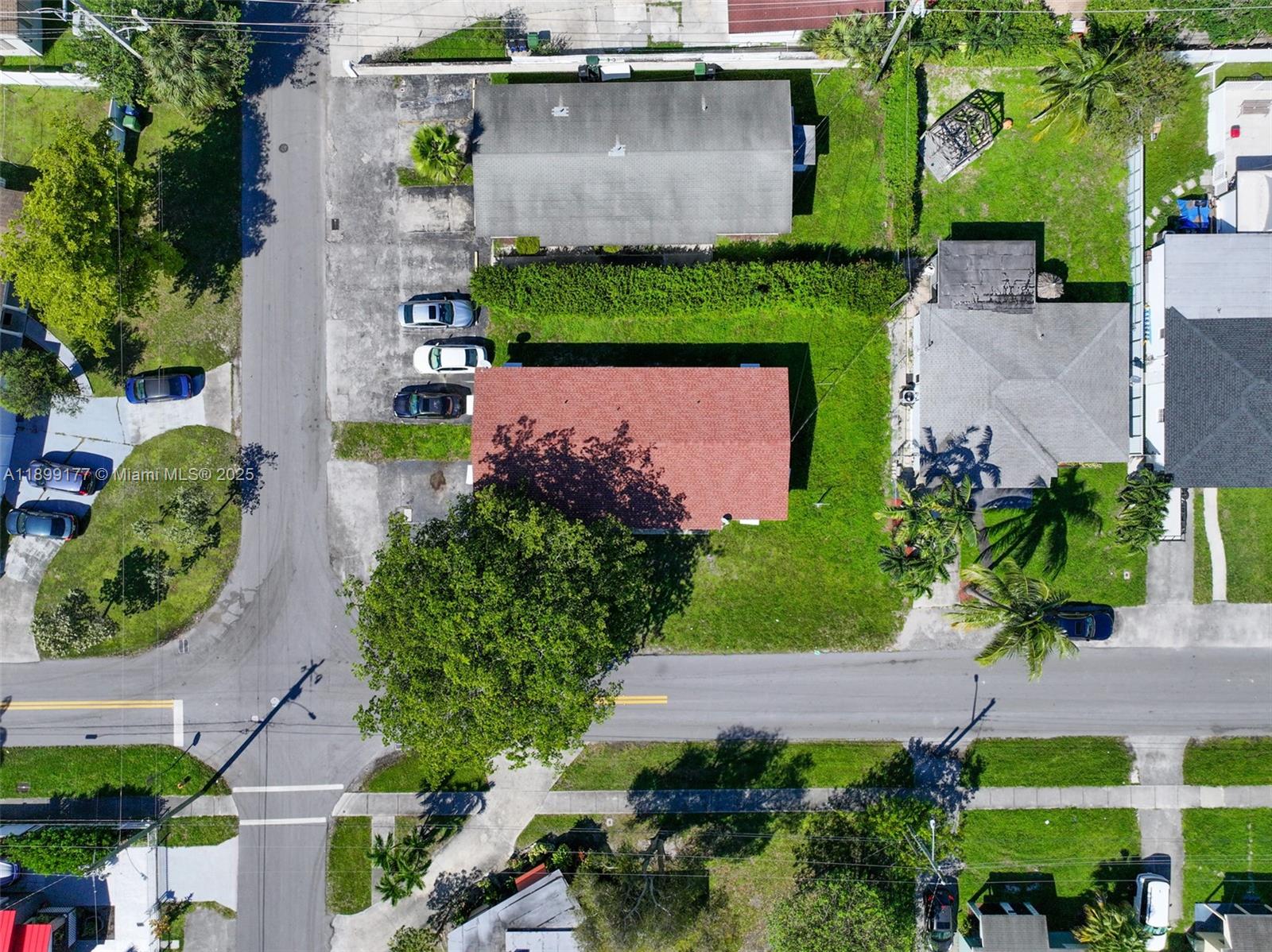 Подробнее   /  1722 кв.футов $ 2025-10-25 0 Фото