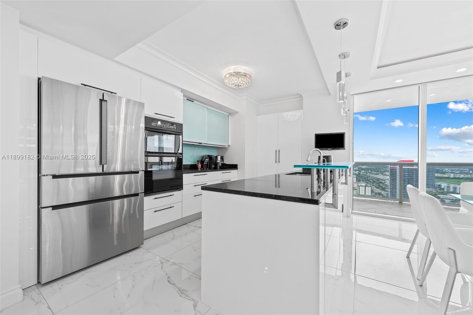 See details 3708 2 / 2 1458 sq. ft. $ 2025-10-20 0 Photo