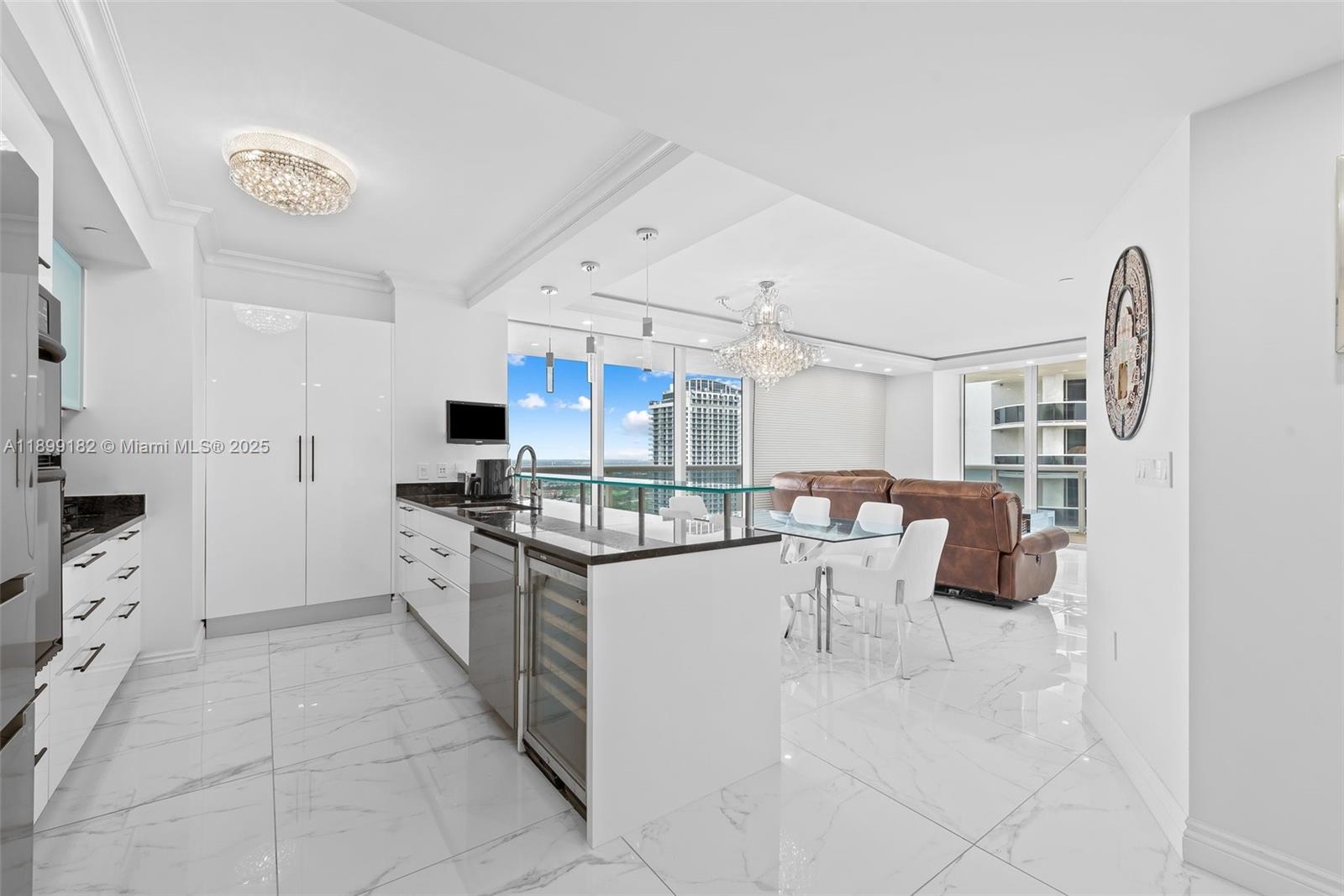 See details 3708 2 / 2 1458 sq. ft. $ 2025-10-20 0 Photo