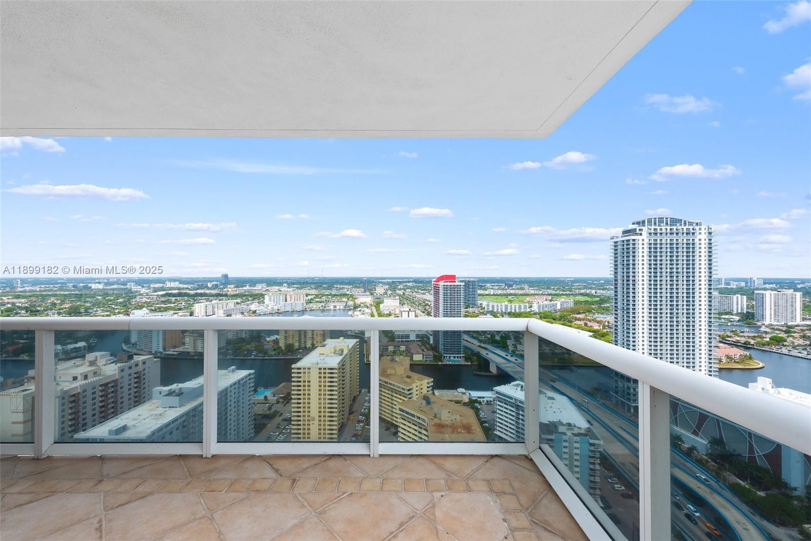 See details 3708 2 / 2 1458 sq. ft. $ 2025-10-20 0 Photo