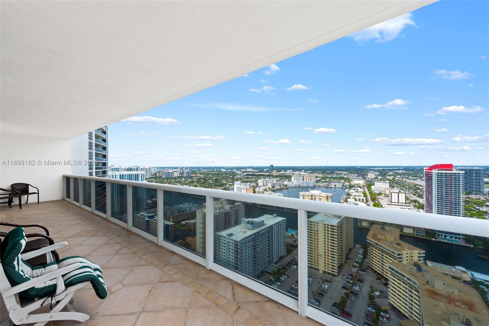 See details 3708 2 / 2 1458 sq. ft. $ 2025-10-20 0 Photo