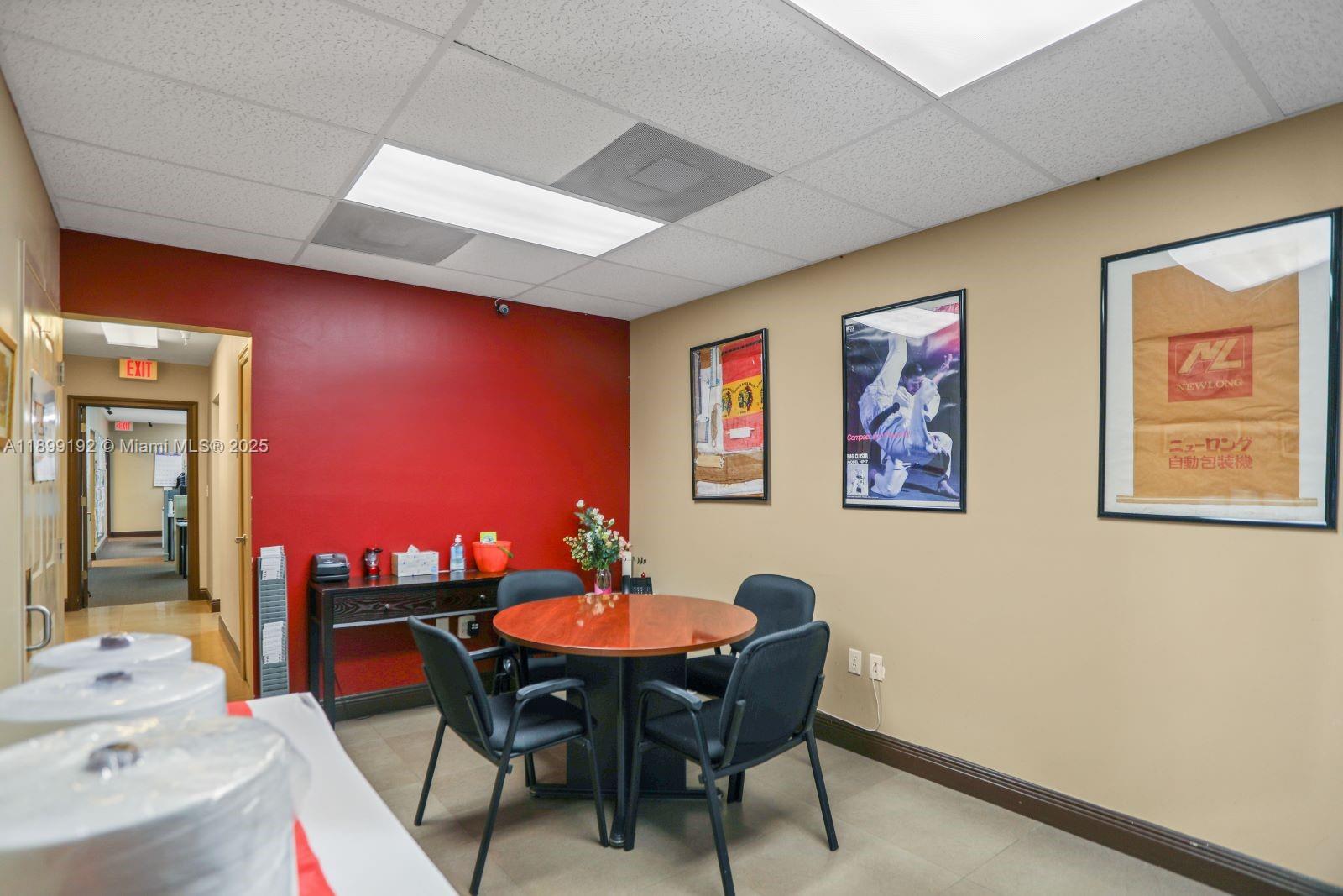 See details 107B  /   sq. ft. $ 2025-10-20 0 Photo