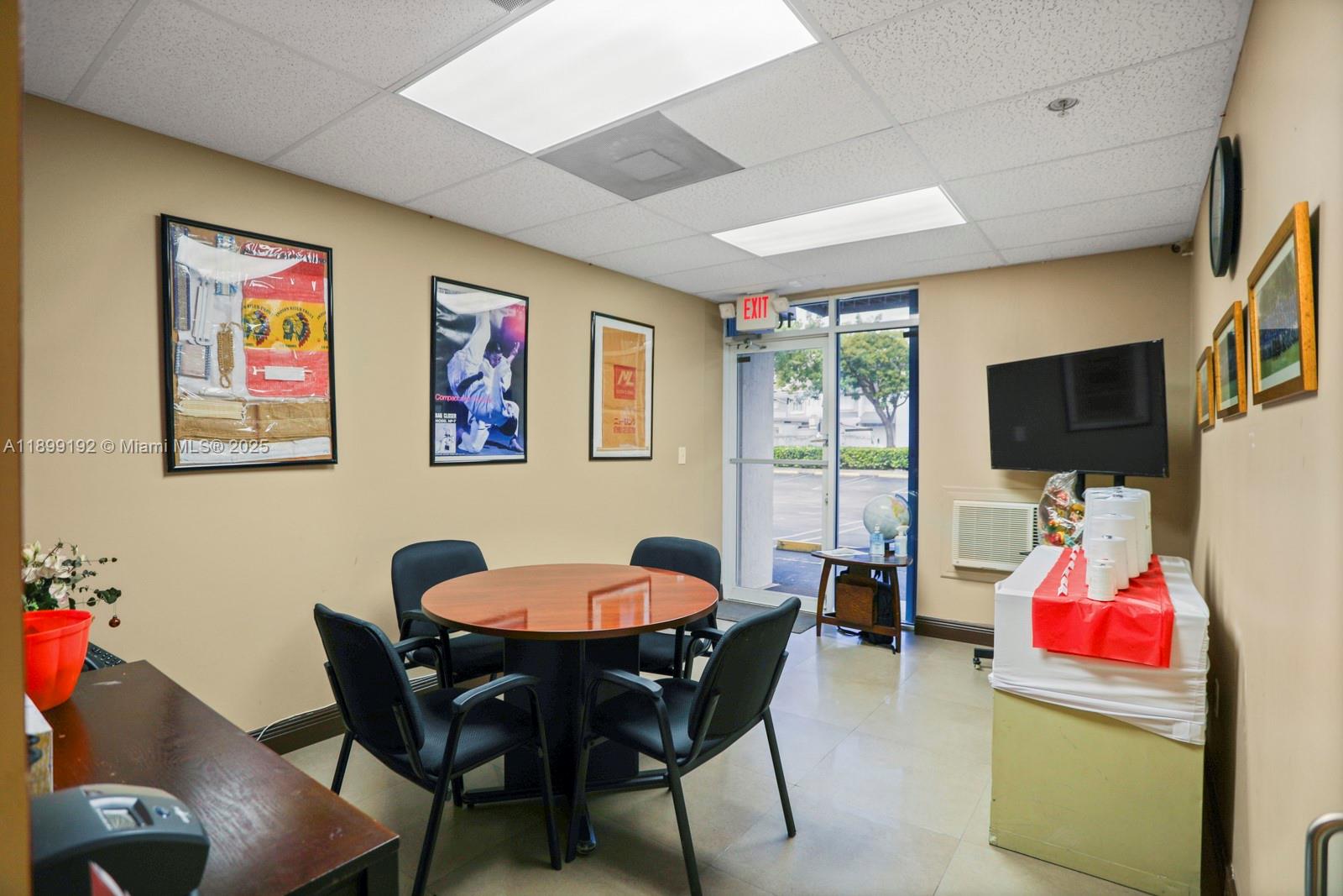 See details 107B  /   sq. ft. $ 2025-10-20 0 Photo