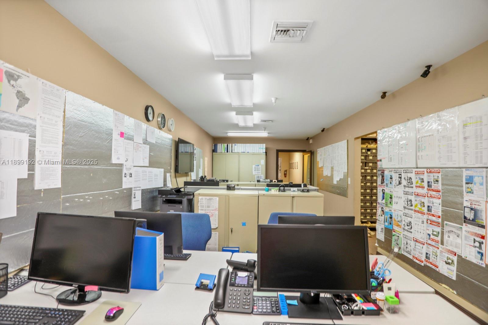 See details 107B  /   sq. ft. $ 2025-10-20 0 Photo