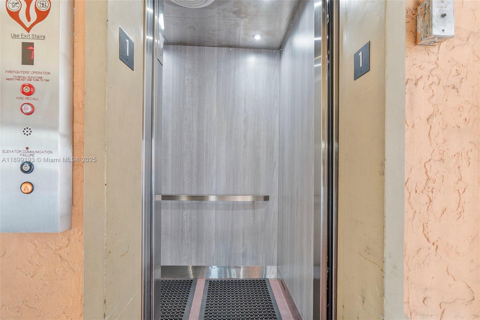 See details / 25899 sq. ft. $ 2025-10-20 0 Photo
