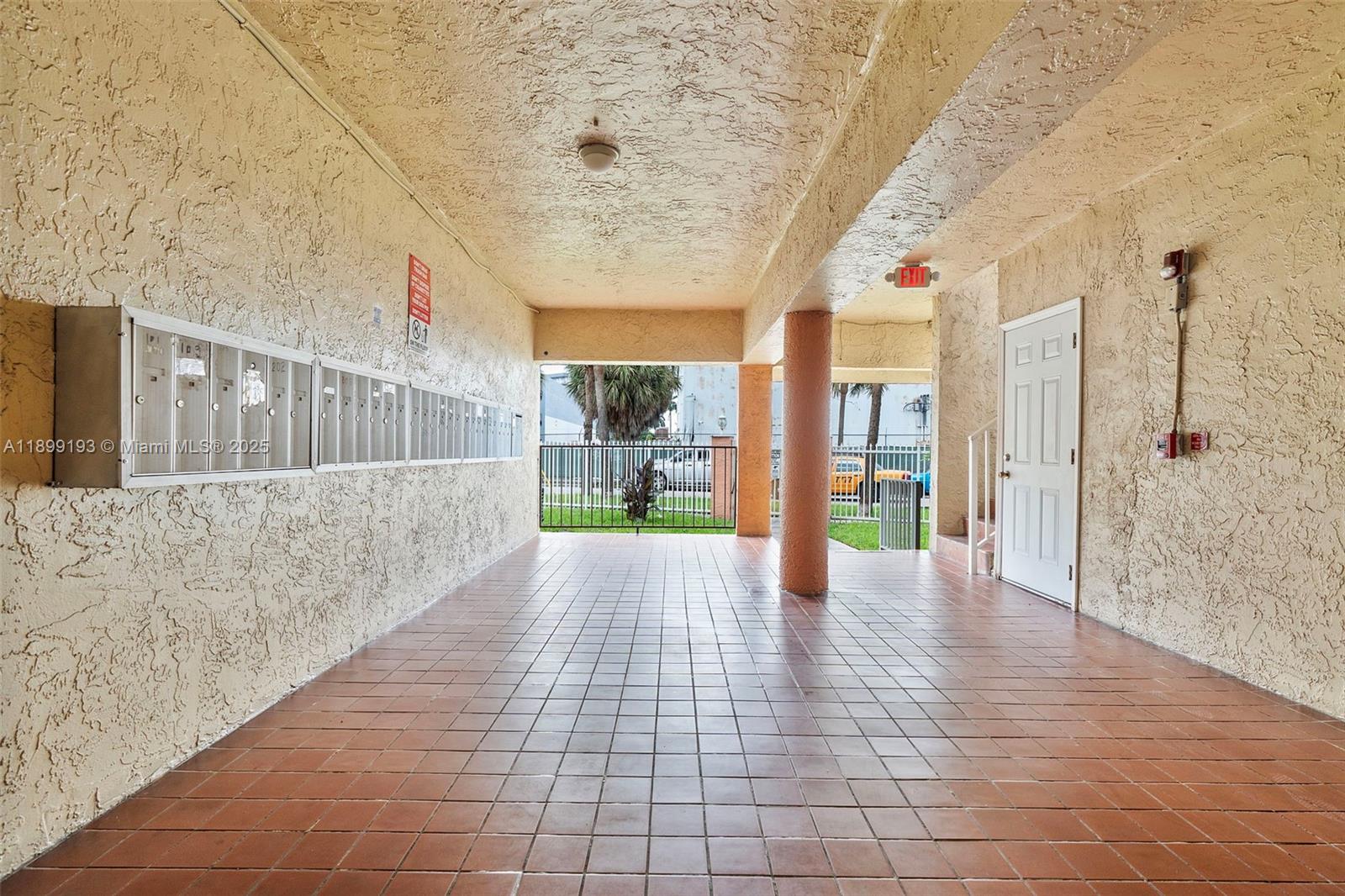 See details / 25899 sq. ft. $ 2025-10-20 0 Photo