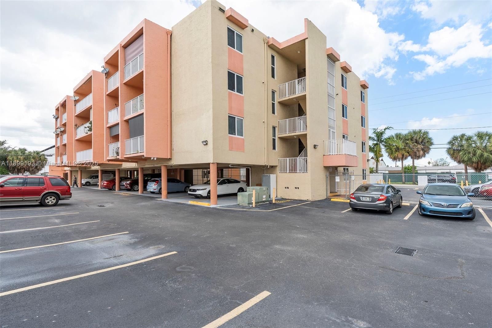 See details / 25899 sq. ft. $ 2025-10-20 0 Photo