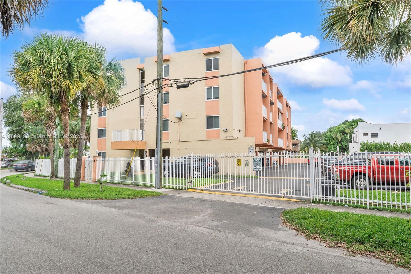 See details / 25899 sq. ft. $ 2025-10-20 0 Photo