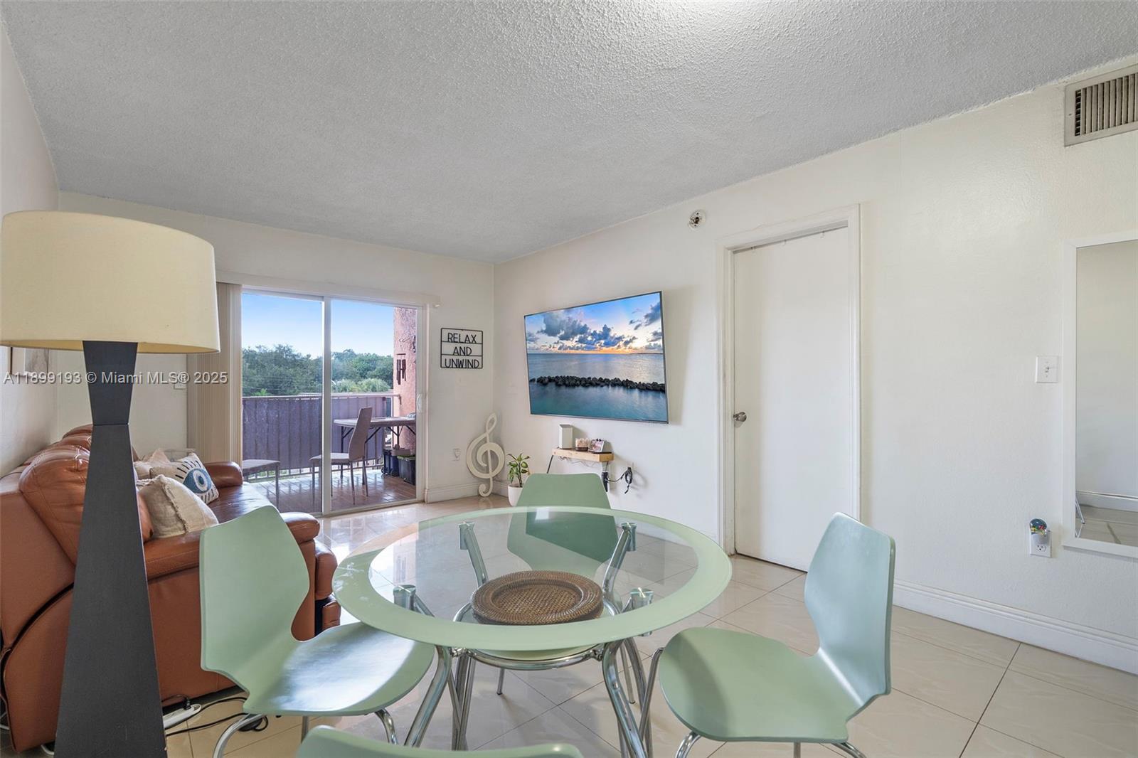 See details / 25899 sq. ft. $ 2025-10-20 0 Photo