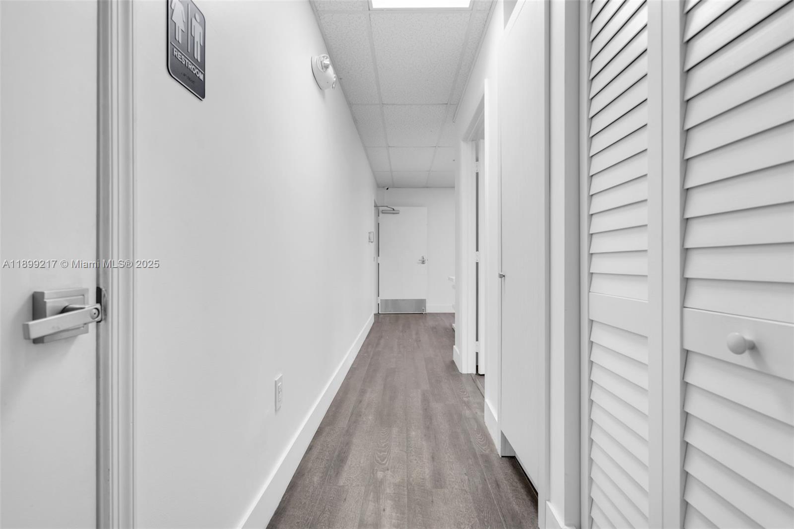 See details 5  /   sq. ft. $ 2025-10-20 0 Photo