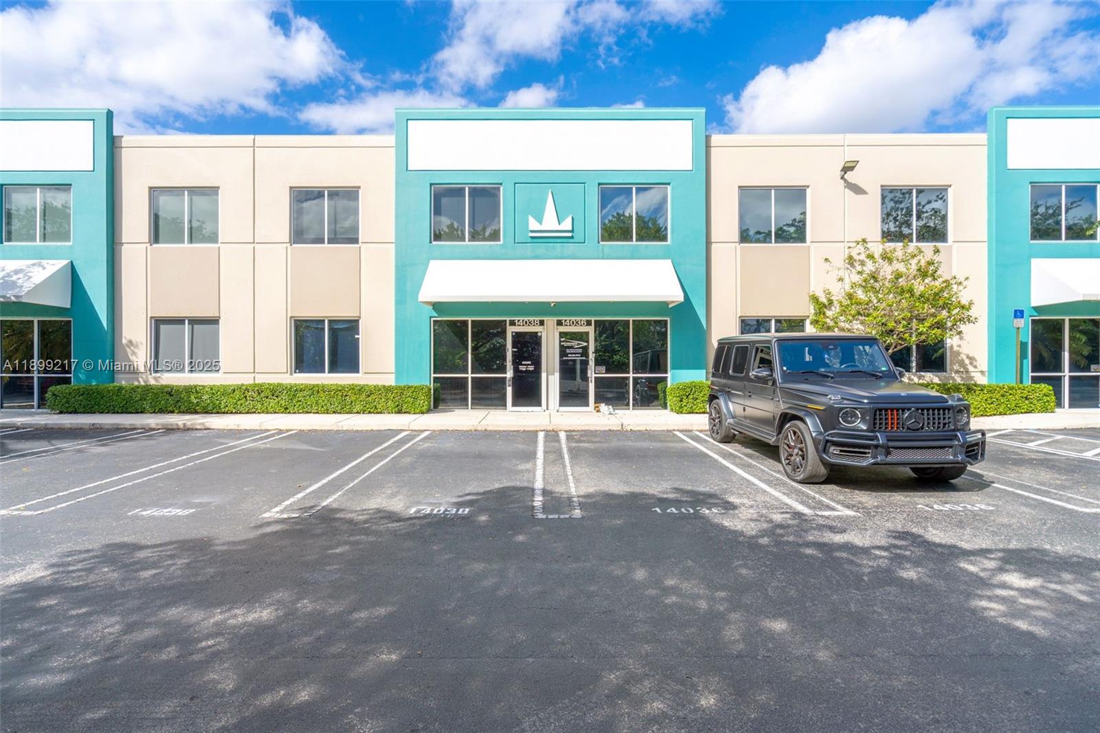 See details 5  /   sq. ft. $ 2025-10-20 0 Photo