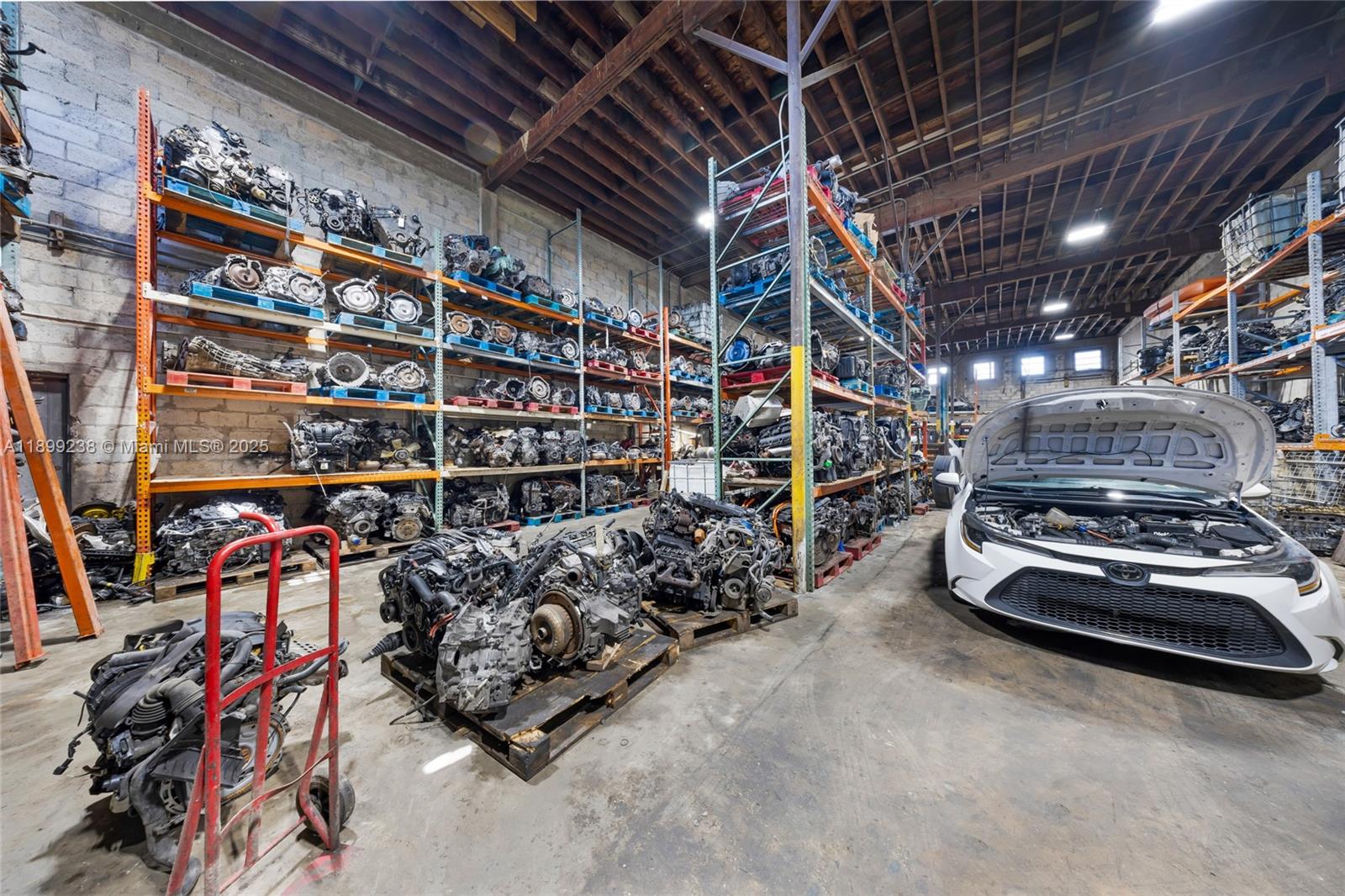 See details   /   sq. ft. $ 2025-10-20 0 Photo