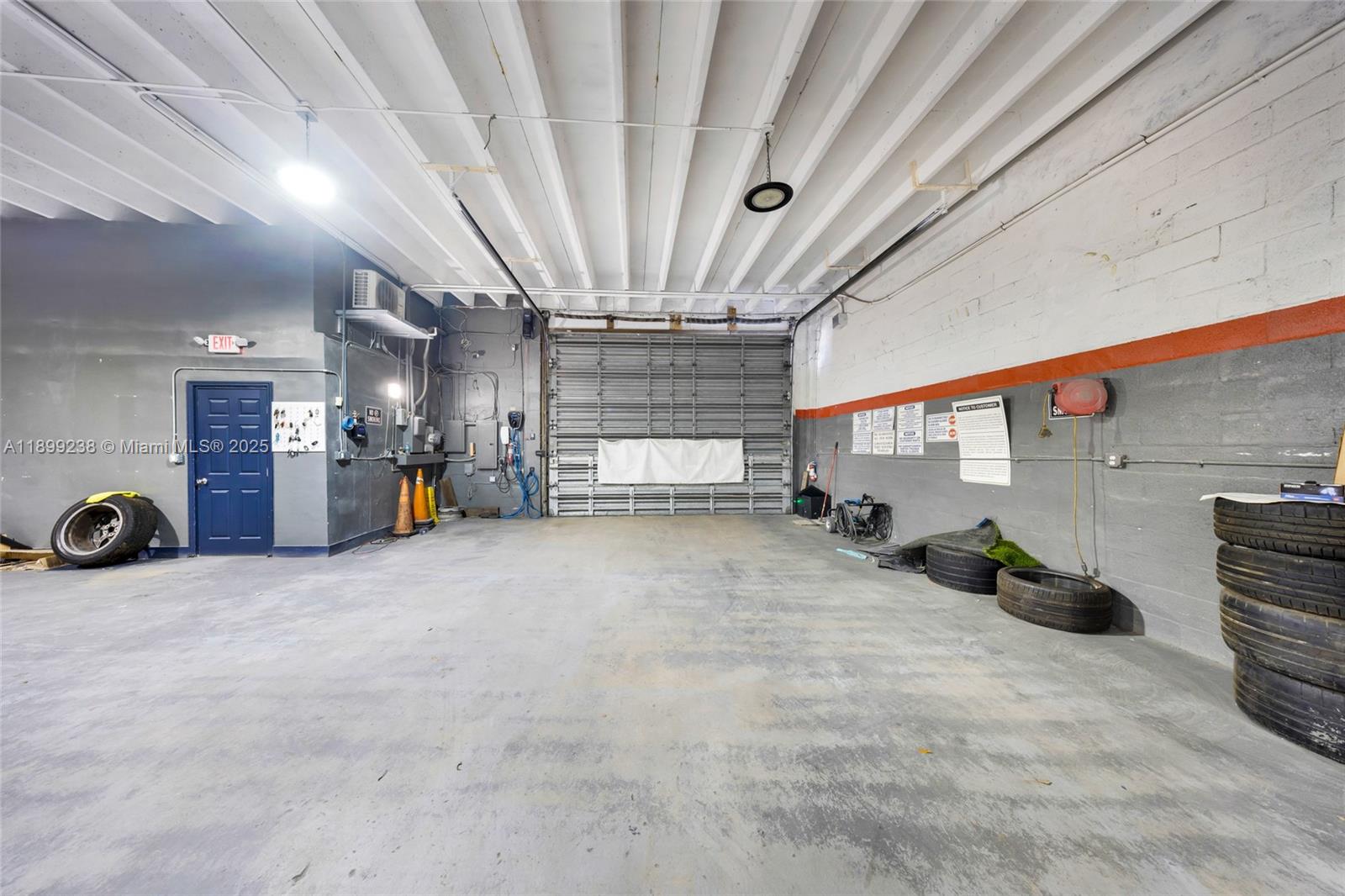 See details   /   sq. ft. $ 2025-10-20 0 Photo