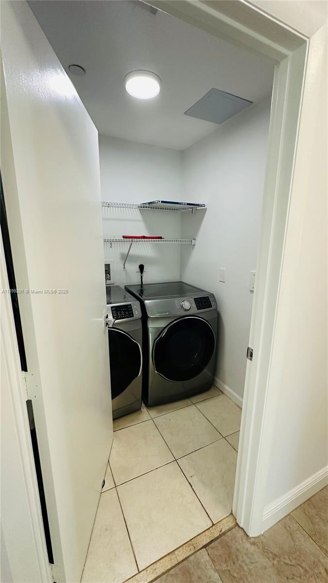 Photo of 3340 190th St  #403, Aventura, Florida, 33180 -