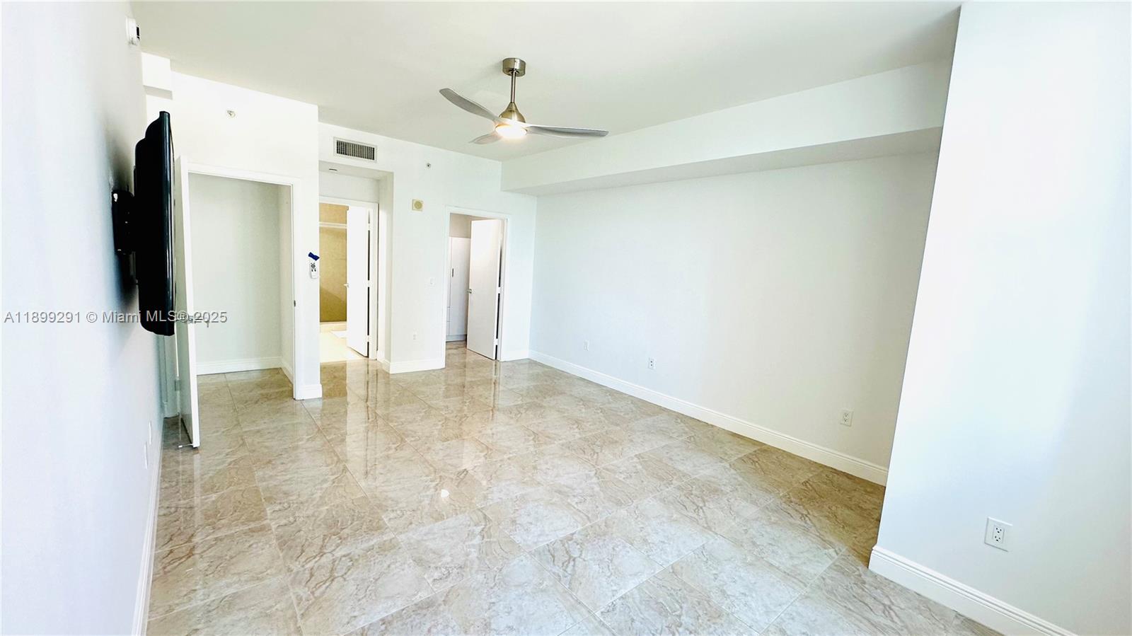 Photo of 3340 190th St  #403, Aventura, Florida, 33180 -