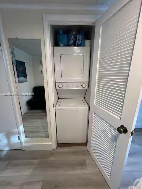 Подробнее   /   кв.футов $ 2025-10-20 0 Фото