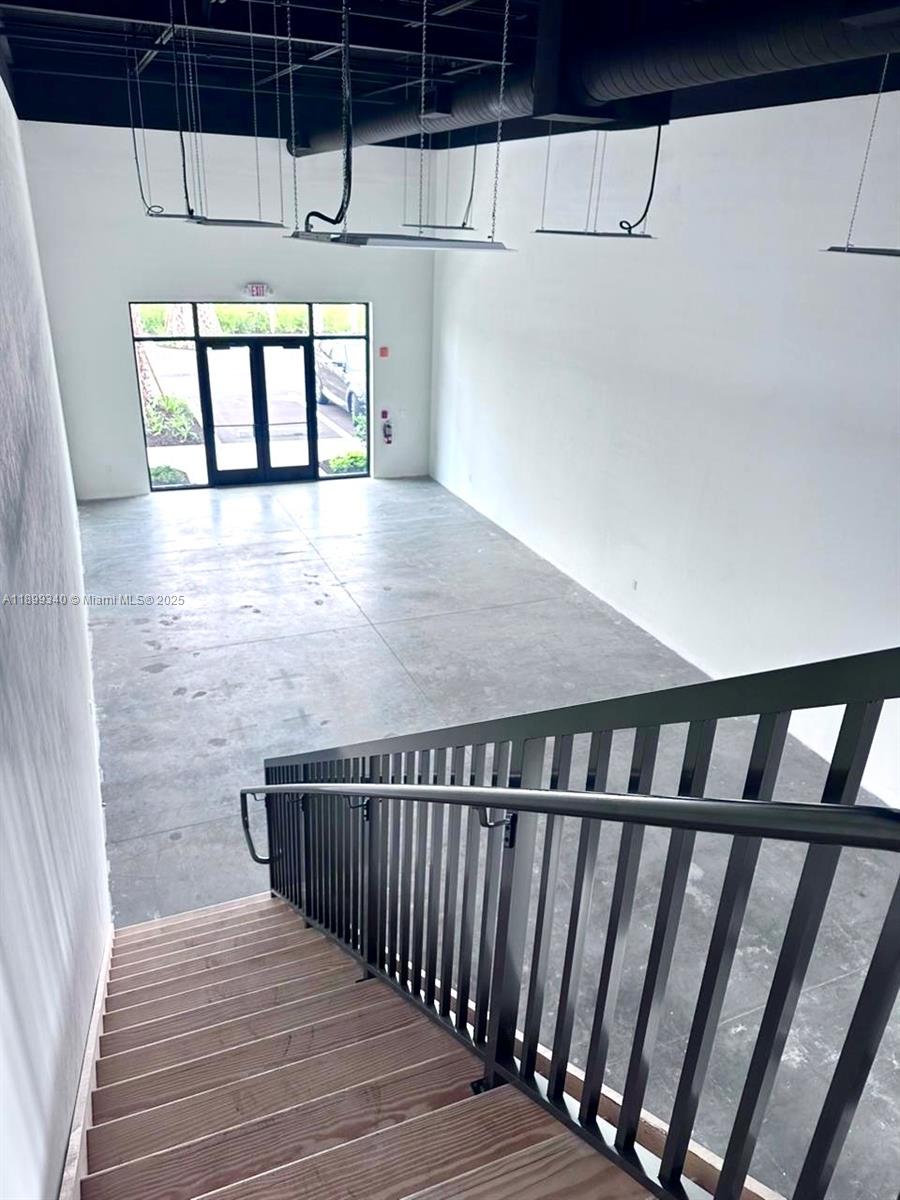 Ver detalles Unit 10 / sq. ft. $ 2025-10-20 0 foto