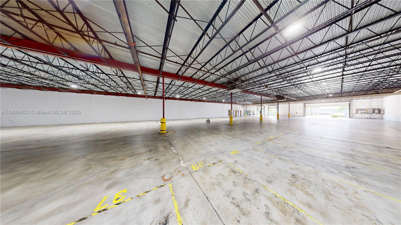 See details   /   sq. ft. $ 2025-10-20 0 Photo