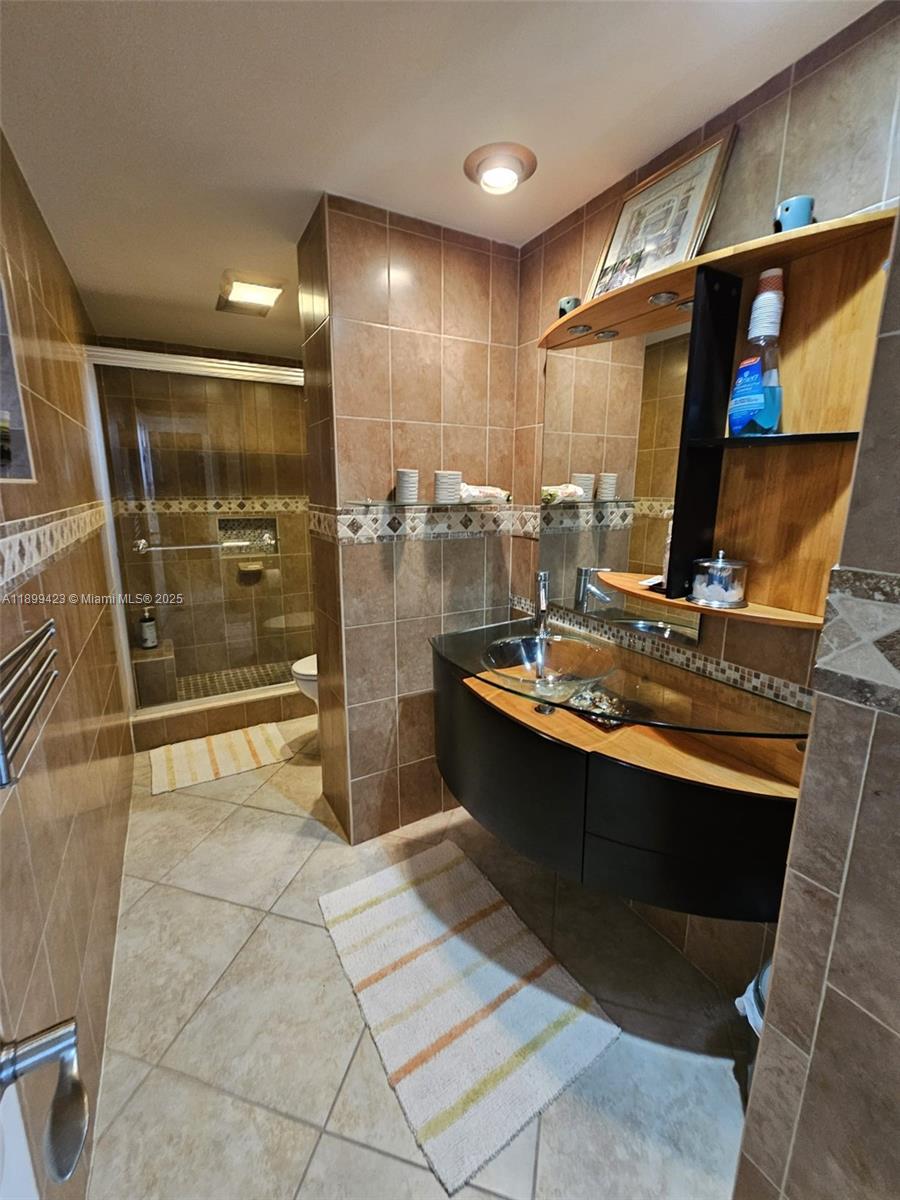 1015 2 / 2 1132 sq. ft. $ 2025-11-13 0 Photo