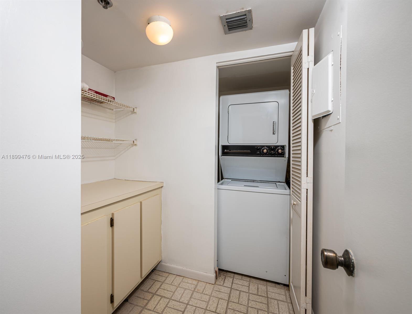 Photo of 1201 Ocean Dr  #1911N, Hollywood, Florida, 33019 -