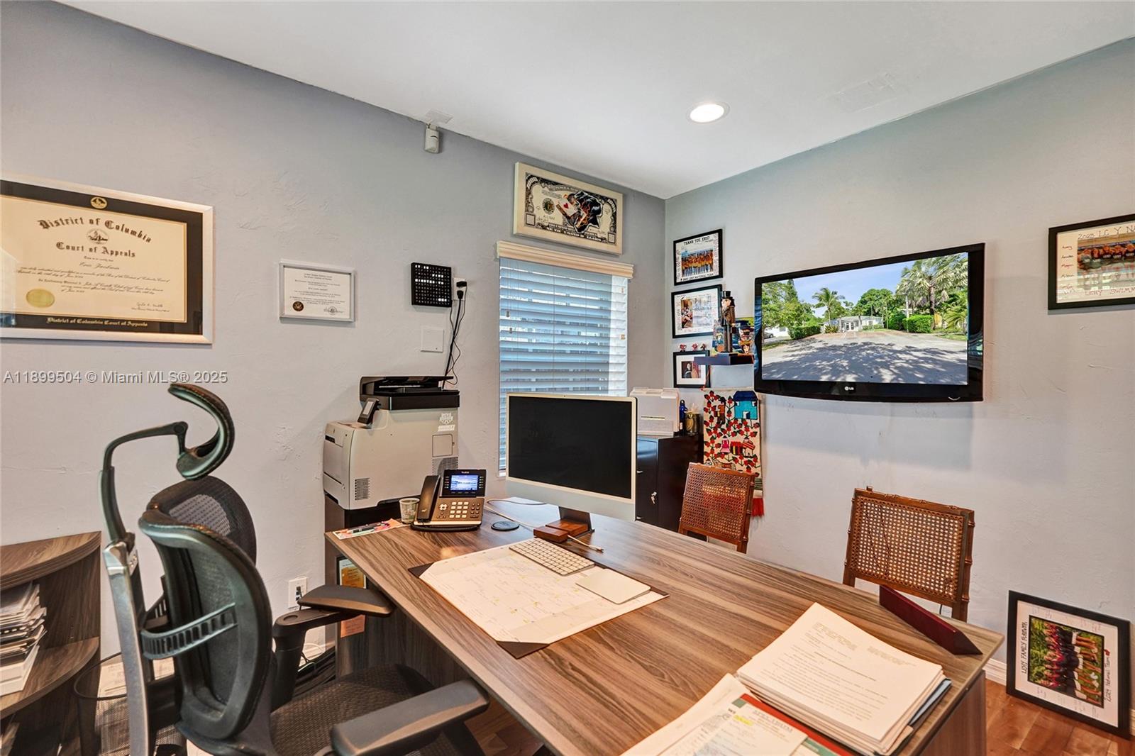 Подробнее / кв.футов $ 2025-10-20 0 Фото