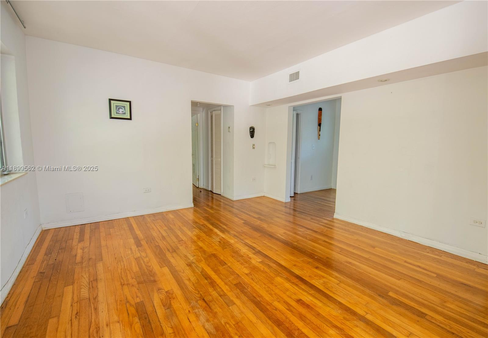 Ver detalles   /   sq. ft. $ 2025-10-20 0 foto