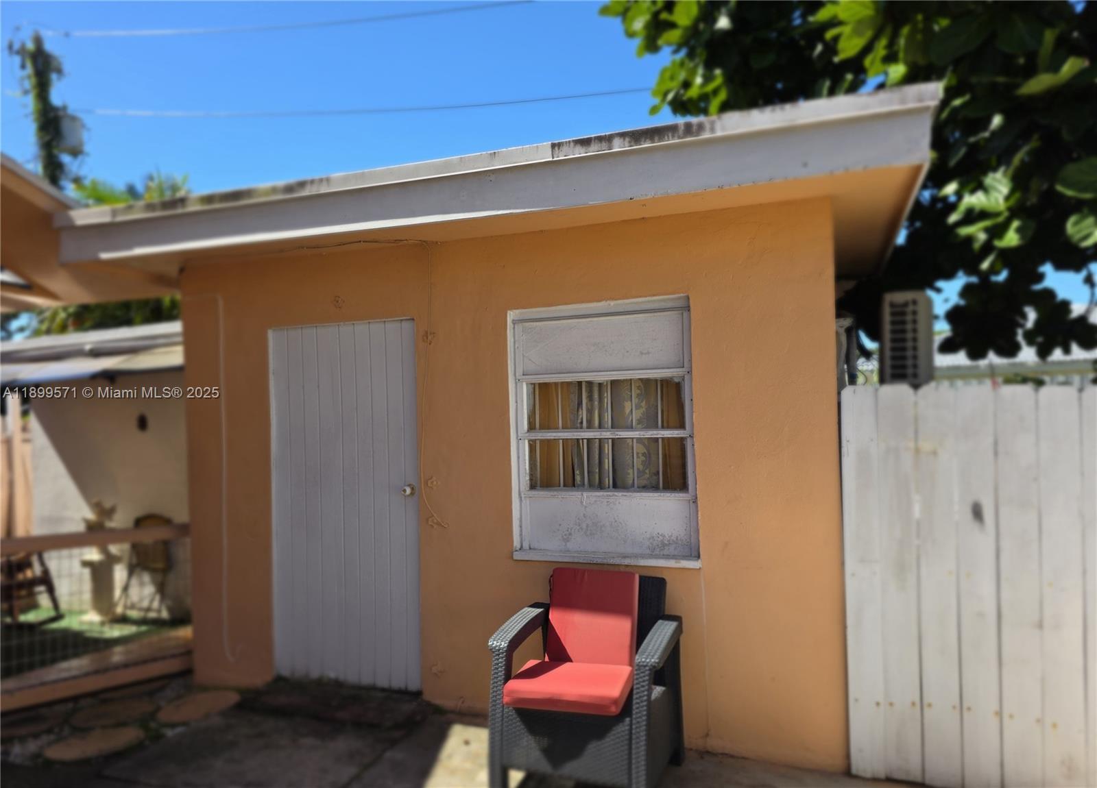 Ver detalles   /  3338 sq. ft. $ 2025-10-20 0 foto