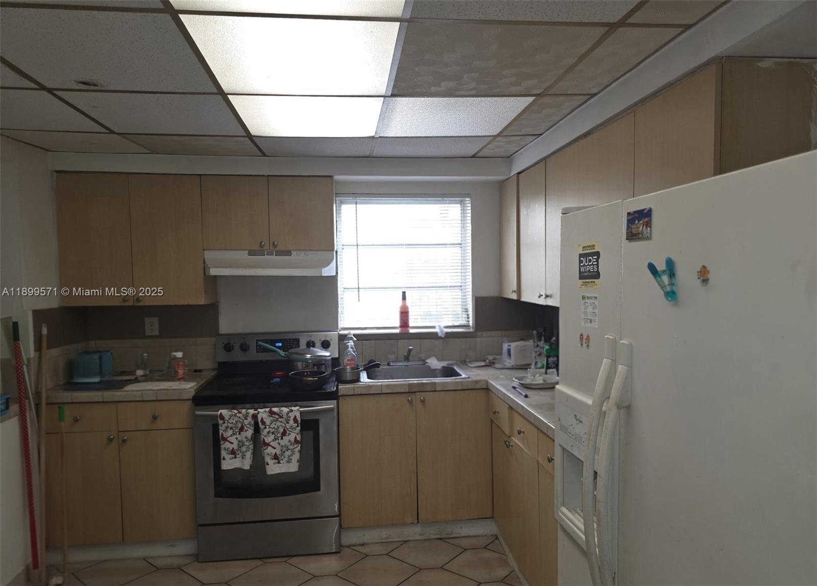 Ver detalles   /  3338 sq. ft. $ 2025-10-20 0 foto