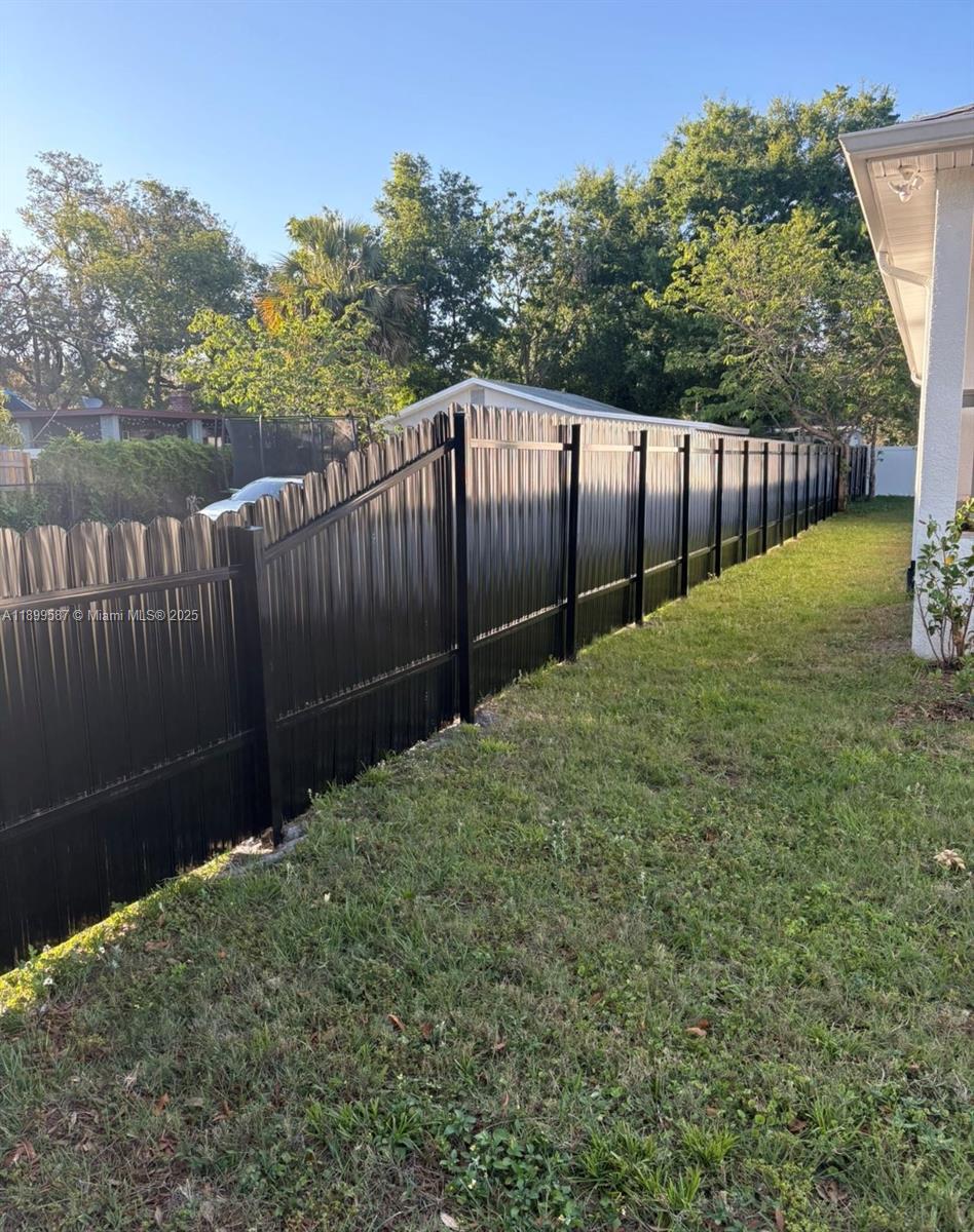 Подробнее   /   кв.футов $ 2025-10-20 0 Фото