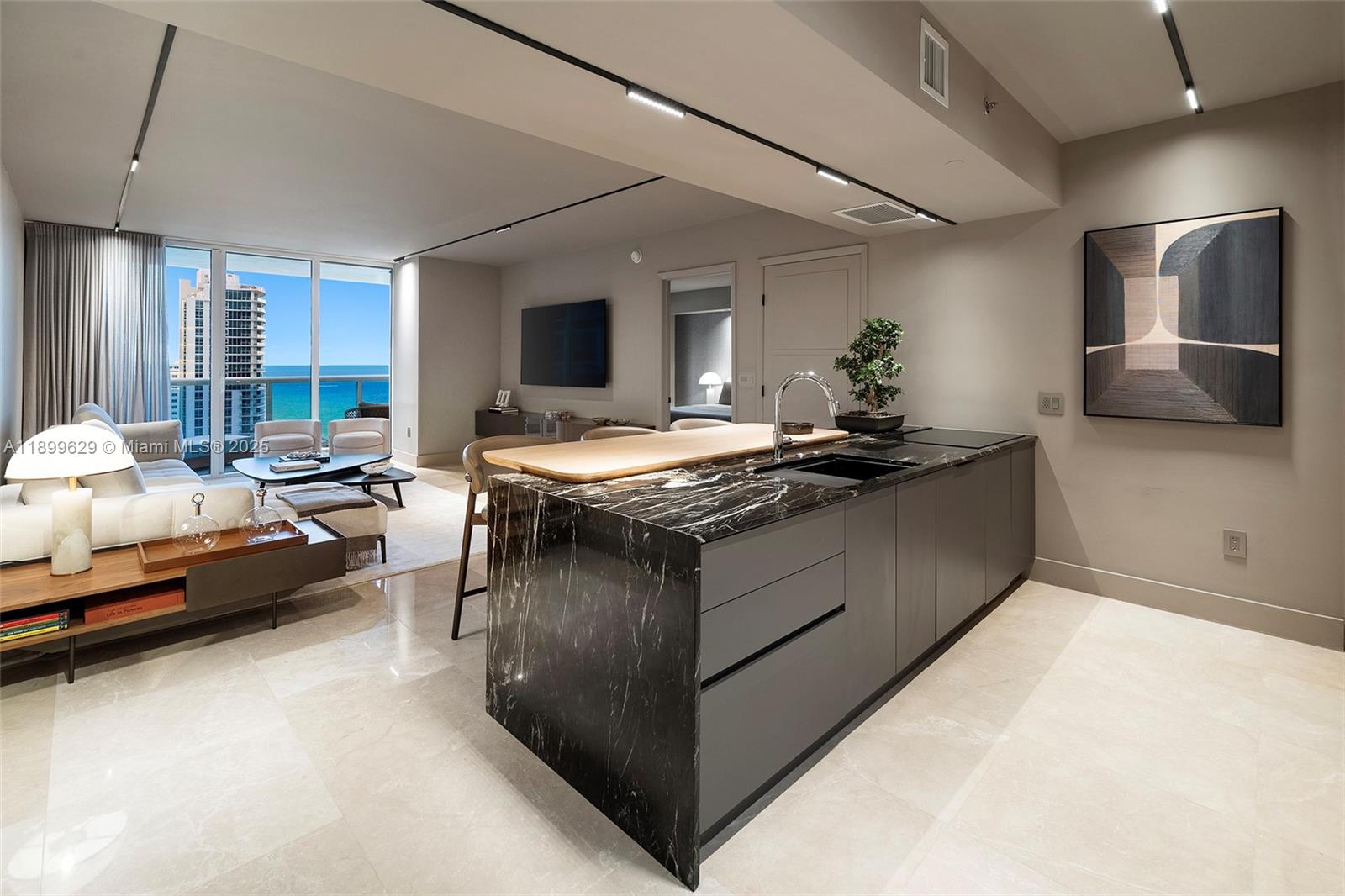 1810 2 / 2 1337 sq. ft. $ 2025-10-20 0 Photo