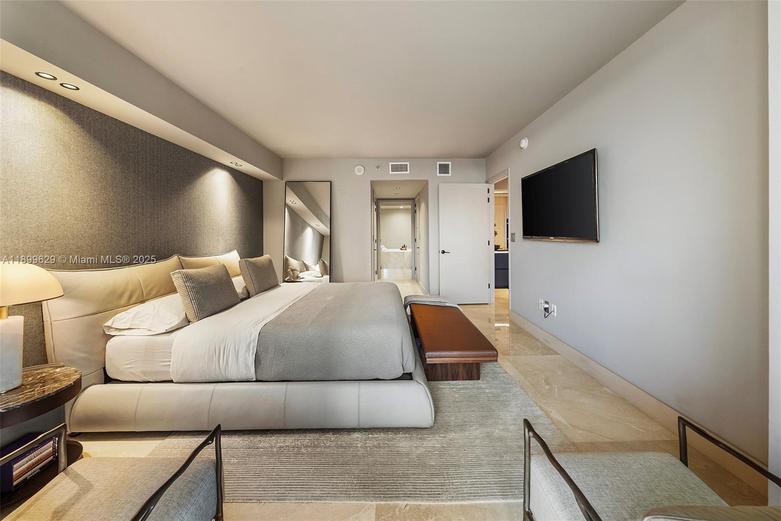 1810 2 / 2 1337 sq. ft. $ 2025-10-20 0 Photo