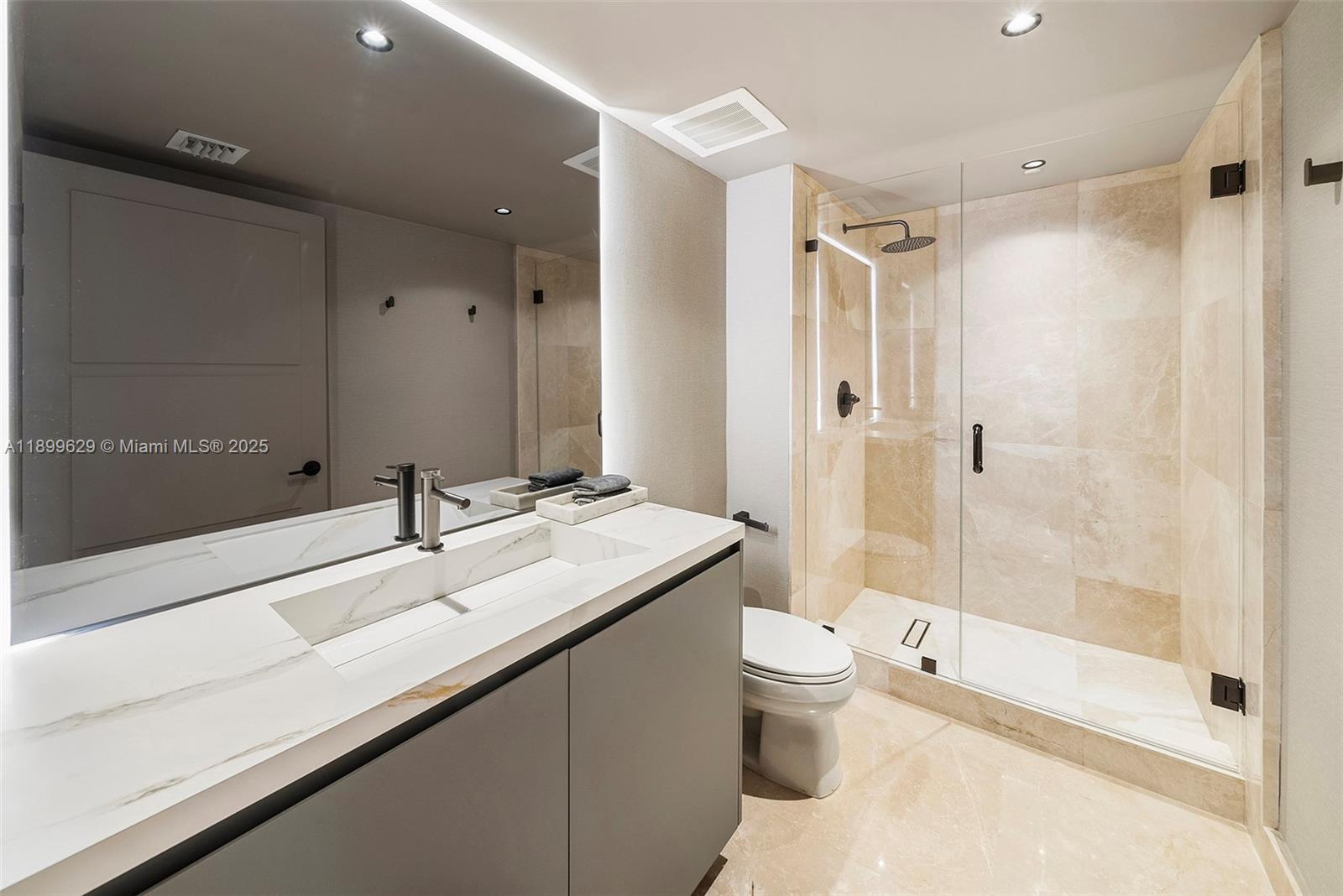 1810 2 / 2 1337 sq. ft. $ 2025-10-20 0 Photo