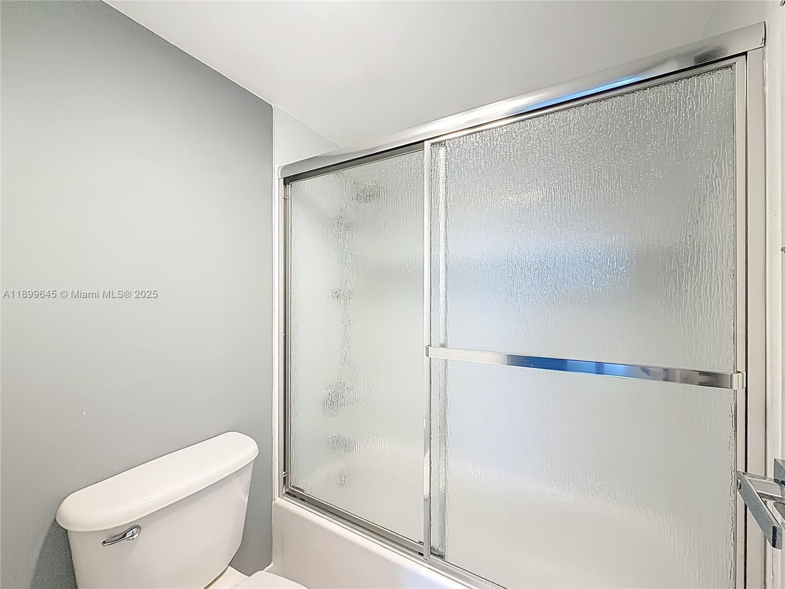 Photo of 20301 Country Club Dr  #2428, Aventura, Florida, 33180 - 