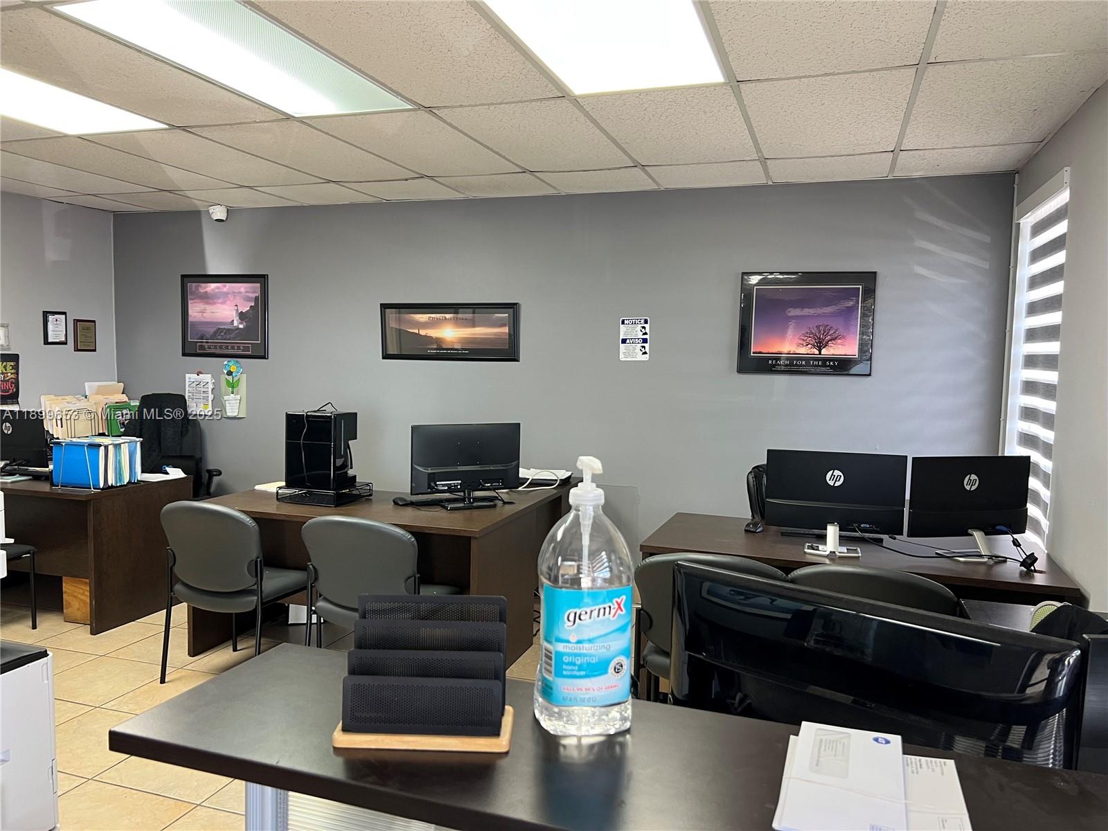 Ver detalles   /   sq. ft. $ 2025-10-20 0 foto