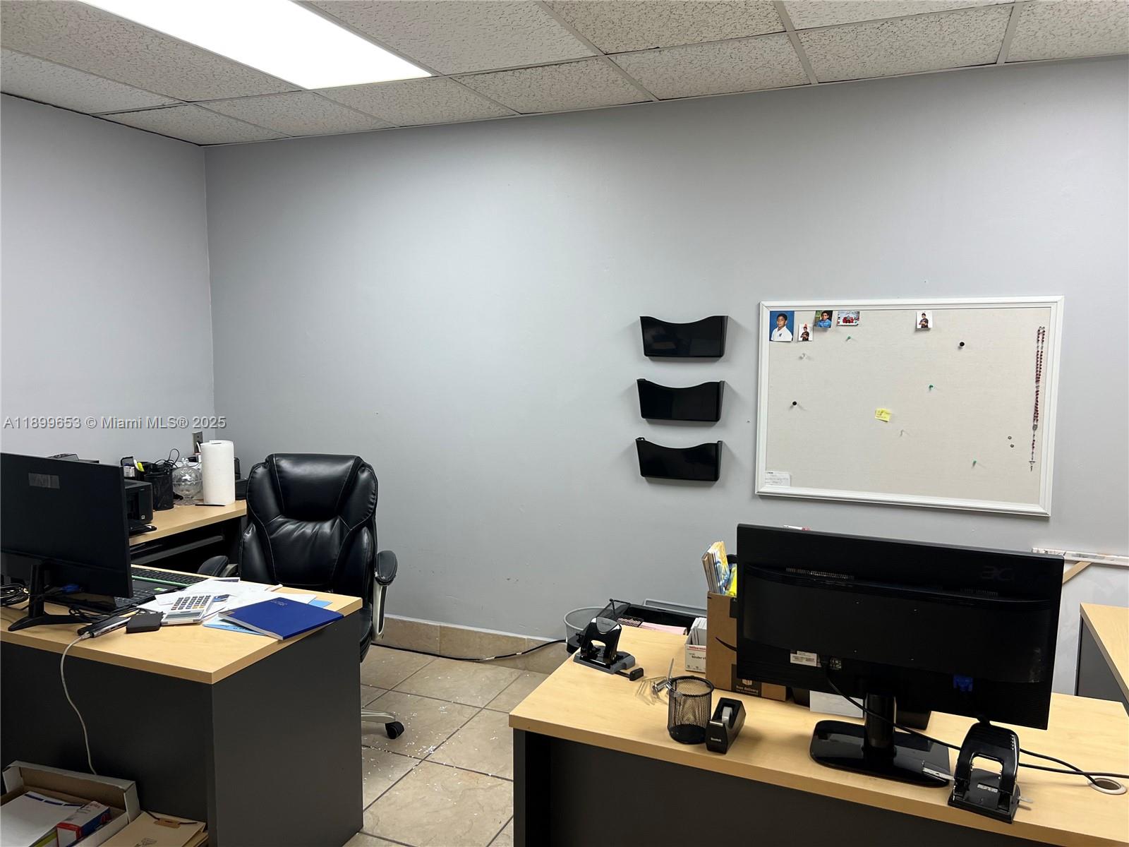 Ver detalles   /   sq. ft. $ 2025-10-20 0 foto