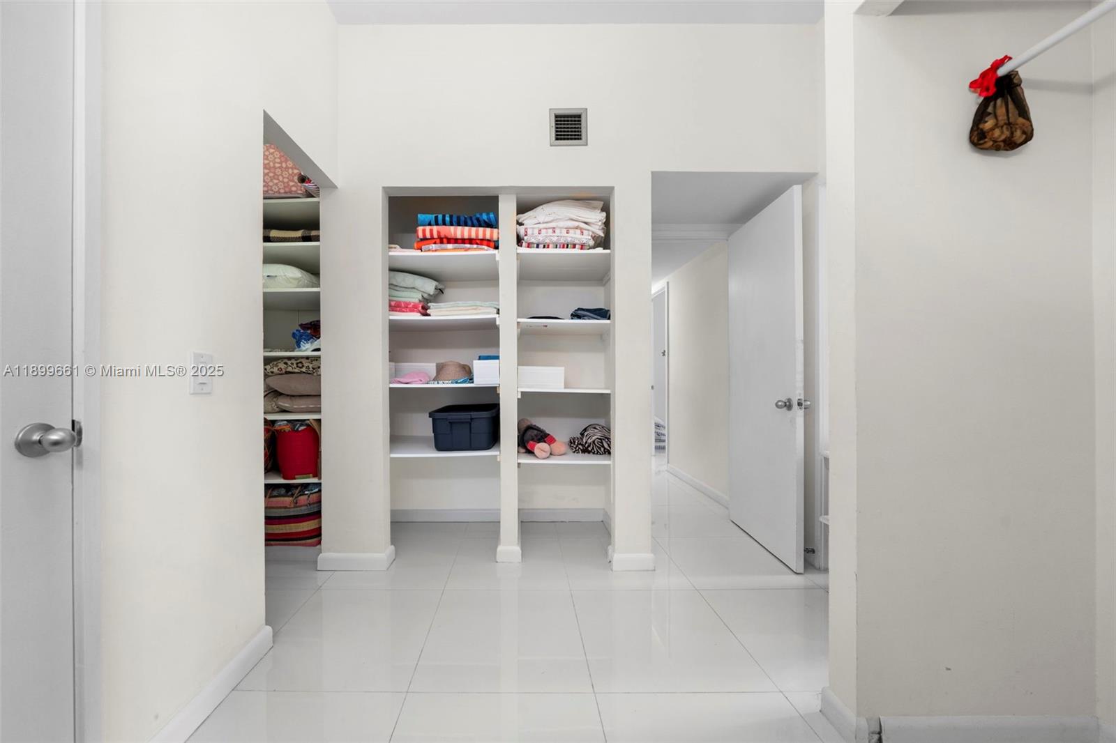 Photo of 3731 Country Club Dr  #127, Aventura, Florida, 33180 -