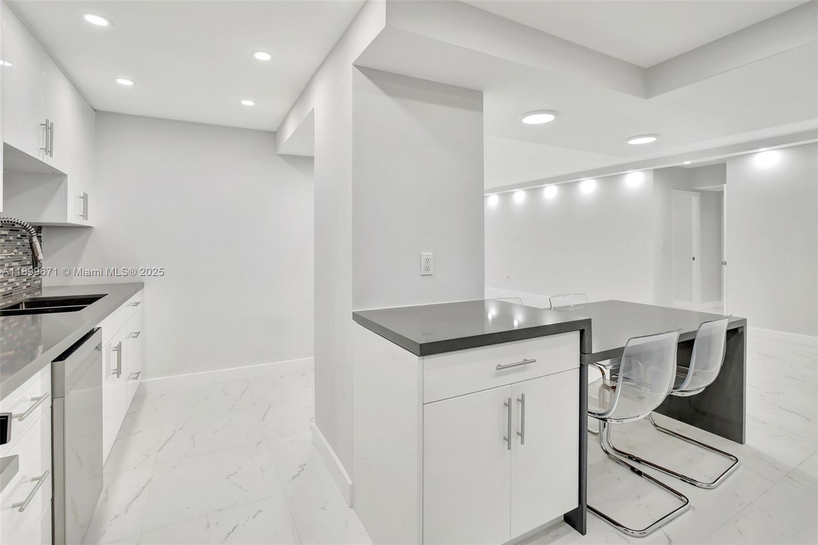 Photo of 9801 Collins Ave  #15X, Bal Harbour, Florida, 33154 - 