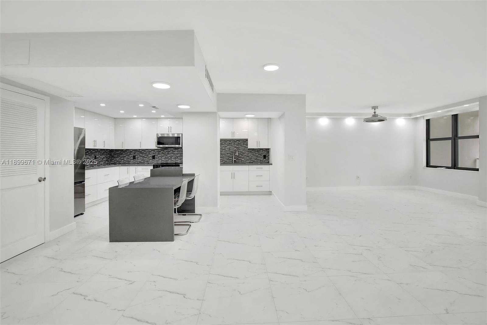 Photo of 9801 Collins Ave  #15X, Bal Harbour, Florida, 33154 - 