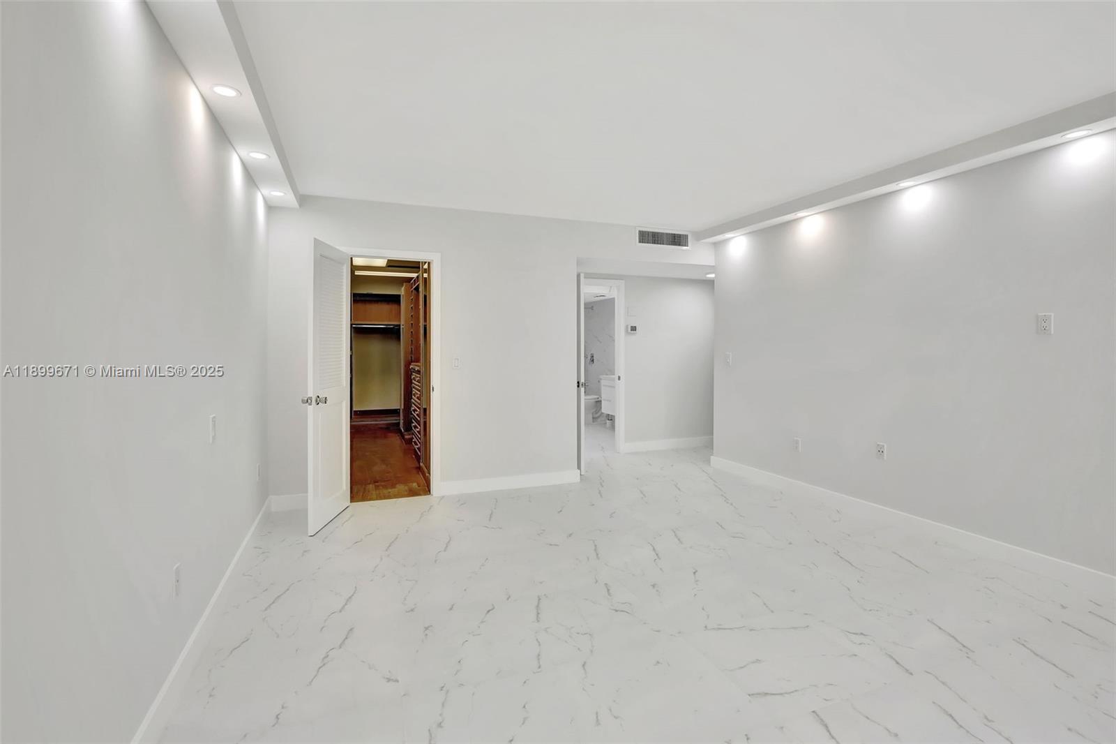 Photo of 9801 Collins Ave  #15X, Bal Harbour, Florida, 33154 - 